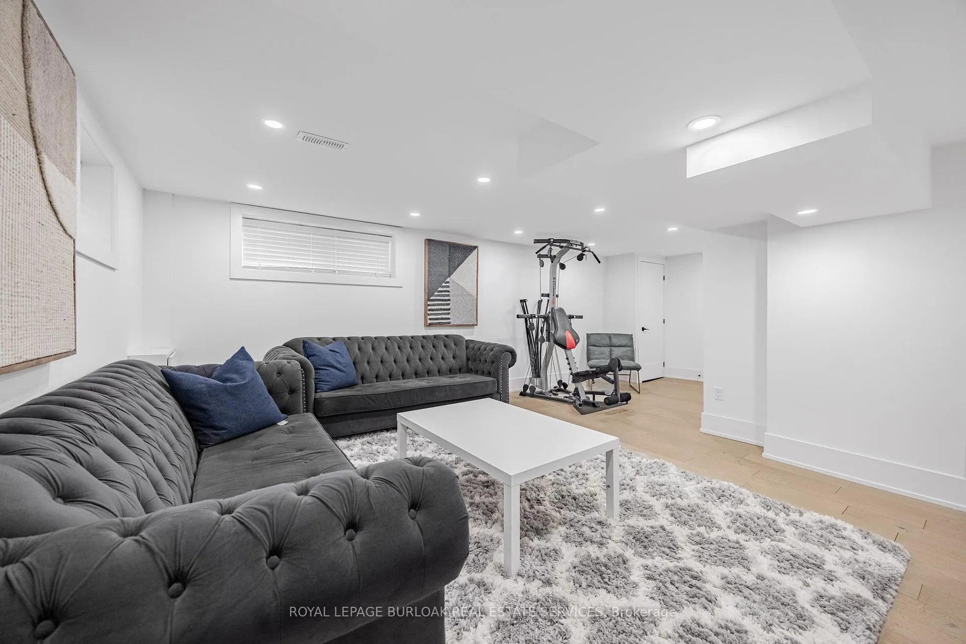 Photo 24 of 248 Wales Crescent, Oakville, Bronte — HOMEH
