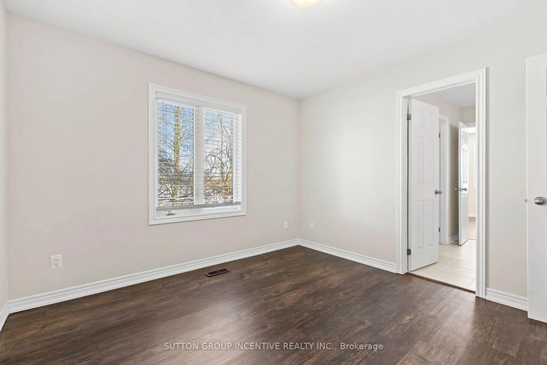 Photo 25 of 1252 Bardeau Street, Innisfil, Lefroy — HOMEH