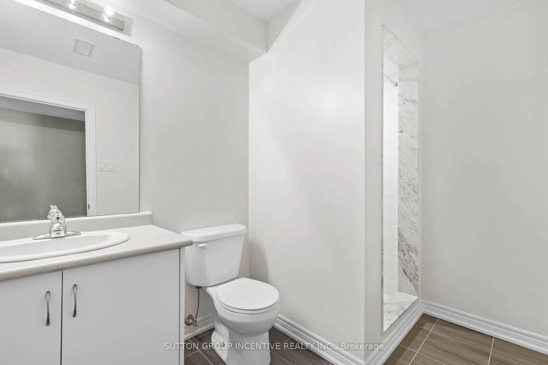 Photo 38 of 1252 Bardeau Street, Innisfil, Lefroy — HOMEH