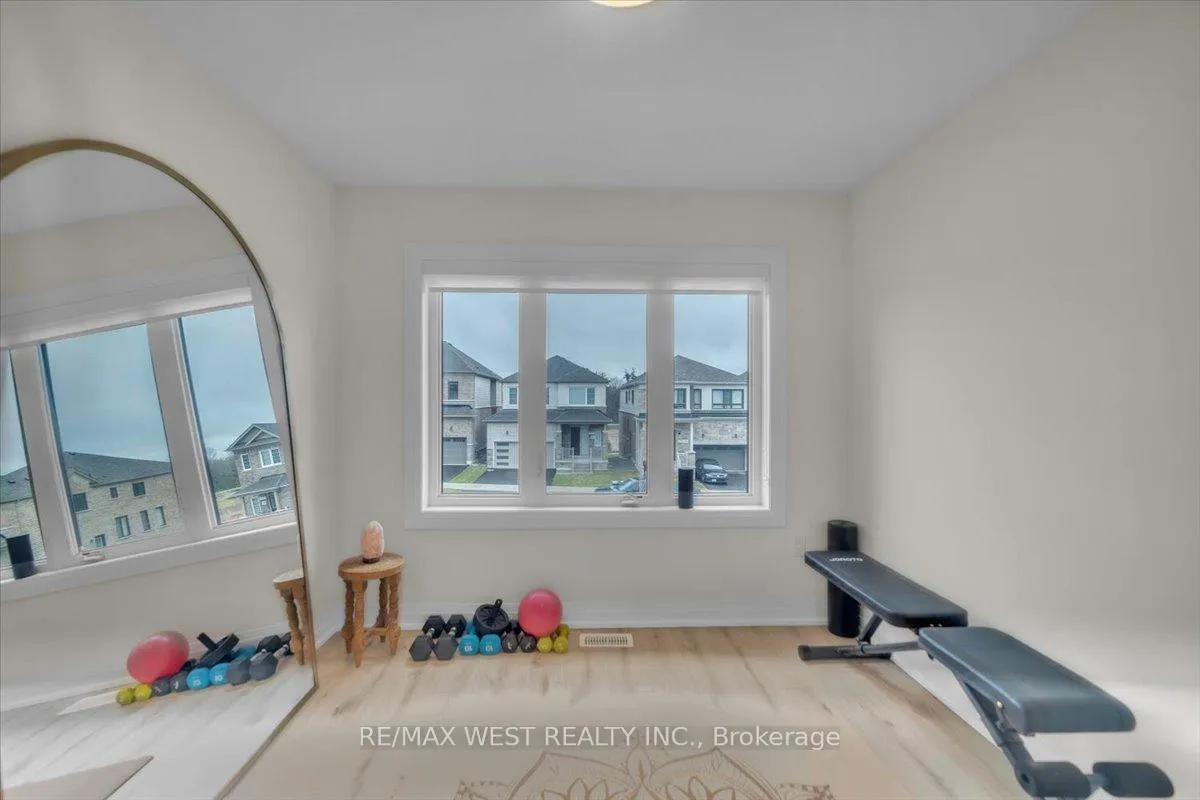 Photo 13 of 27 Shepherd Drive, Barrie, Rural Barrie Southeast — HOMEH
