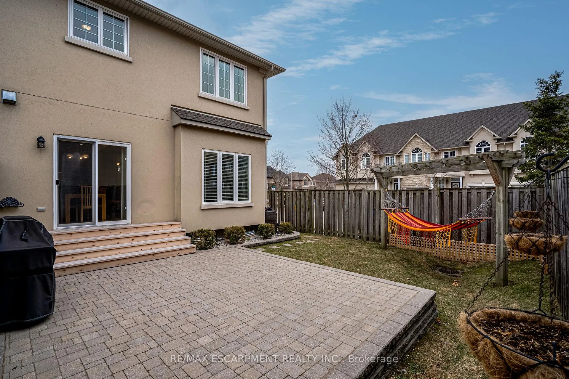 Photo 38 of 92 Newcombe Road, Hamilton, Dundas — HOMEH