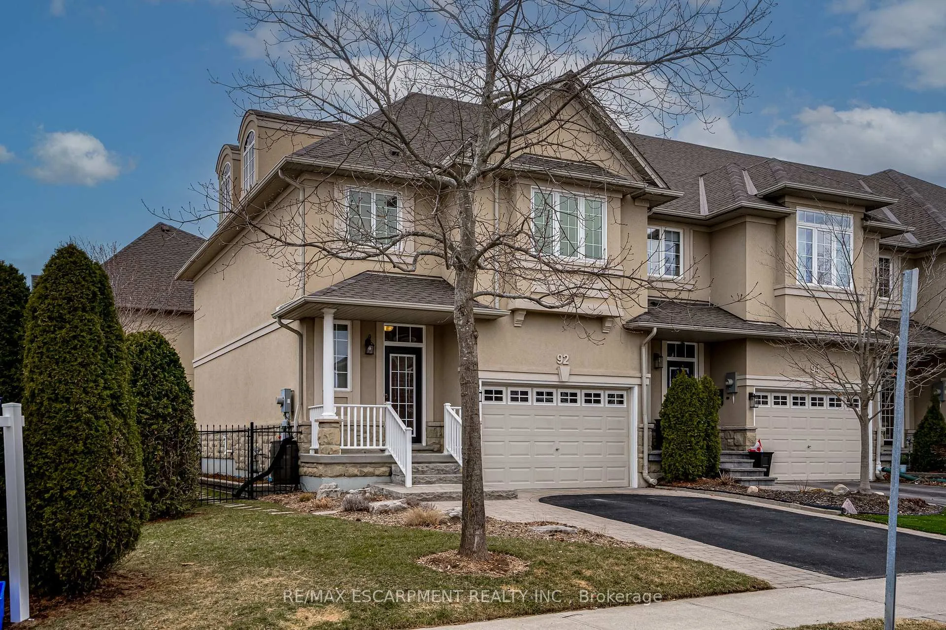 Photo 44 of 92 Newcombe Road, Hamilton, Dundas — HOMEH