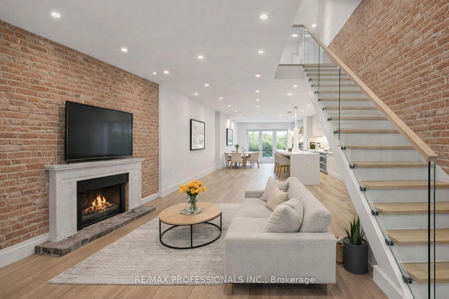Photo 8 of 68 Dixon Avenue, Toronto, The Beaches — HOMEH