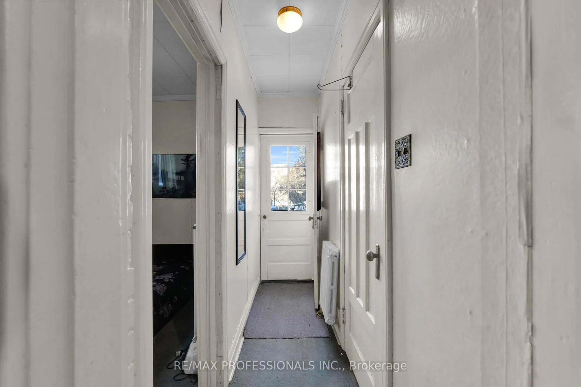 Photo 12 of 68 Dixon Avenue, Toronto, The Beaches — HOMEH