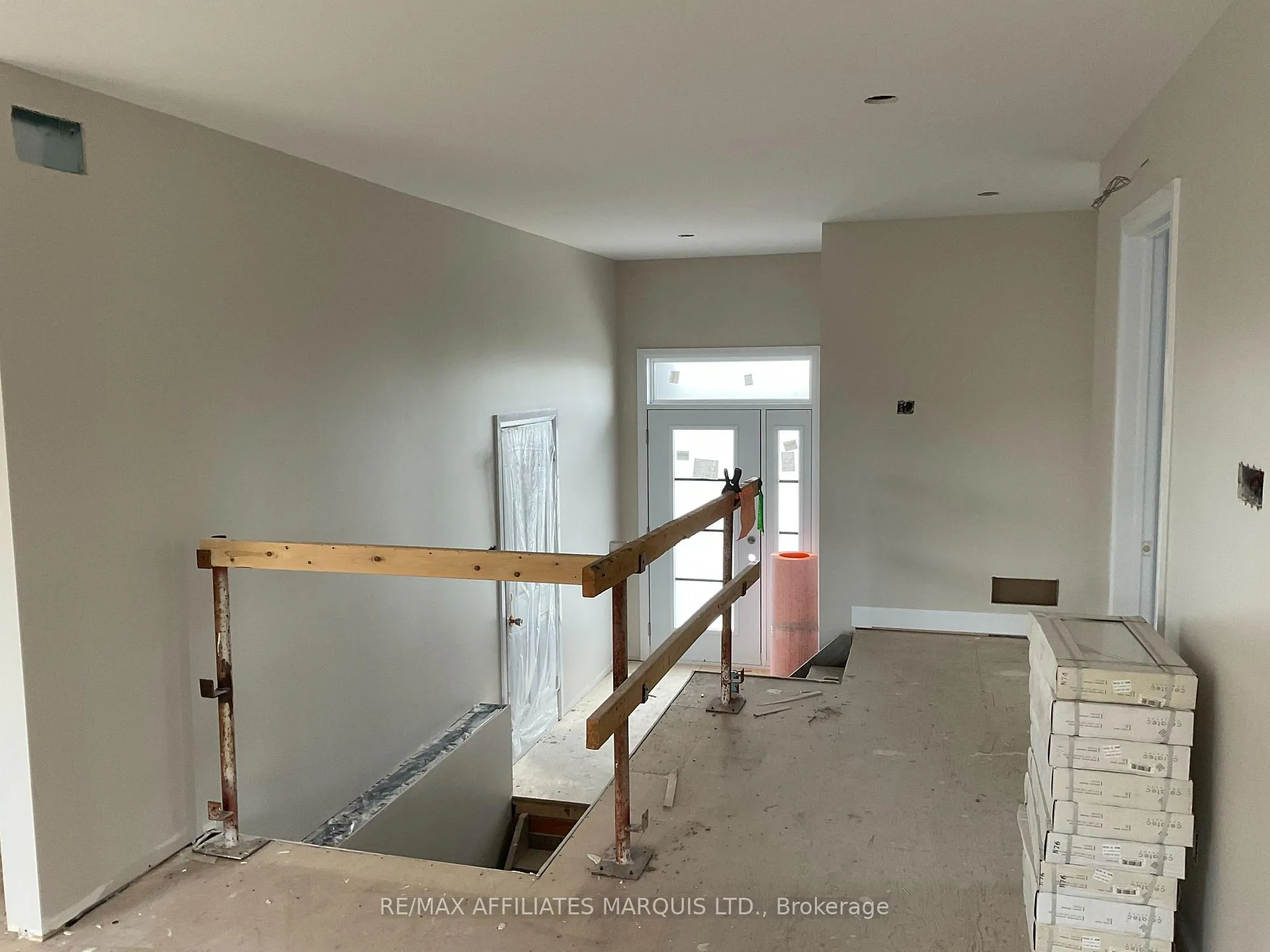 Photo 4 of 180 Emily Jade Crescent, Cornwall — HOMEH