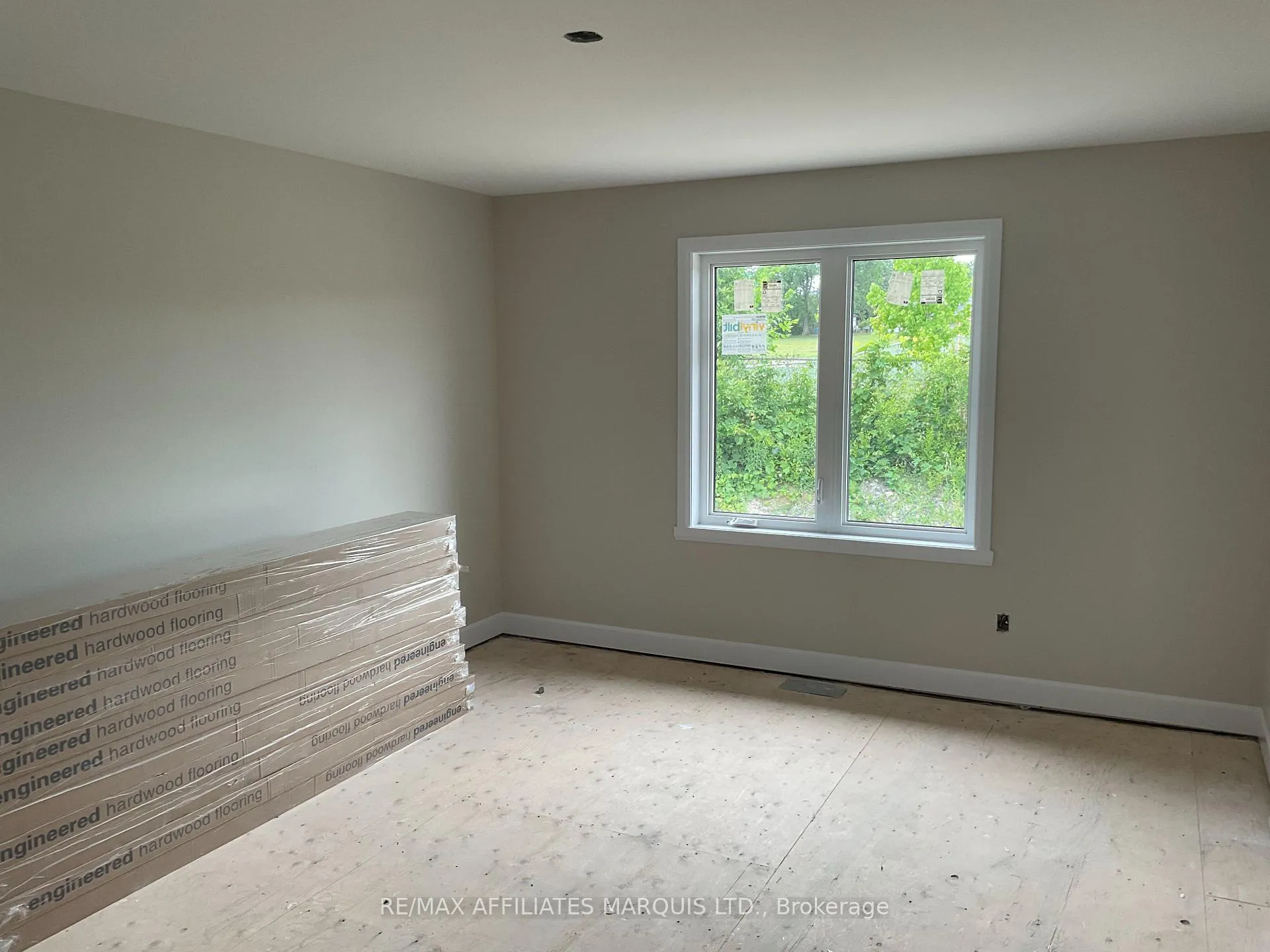 Photo 6 of 180 Emily Jade Crescent, Cornwall — HOMEH