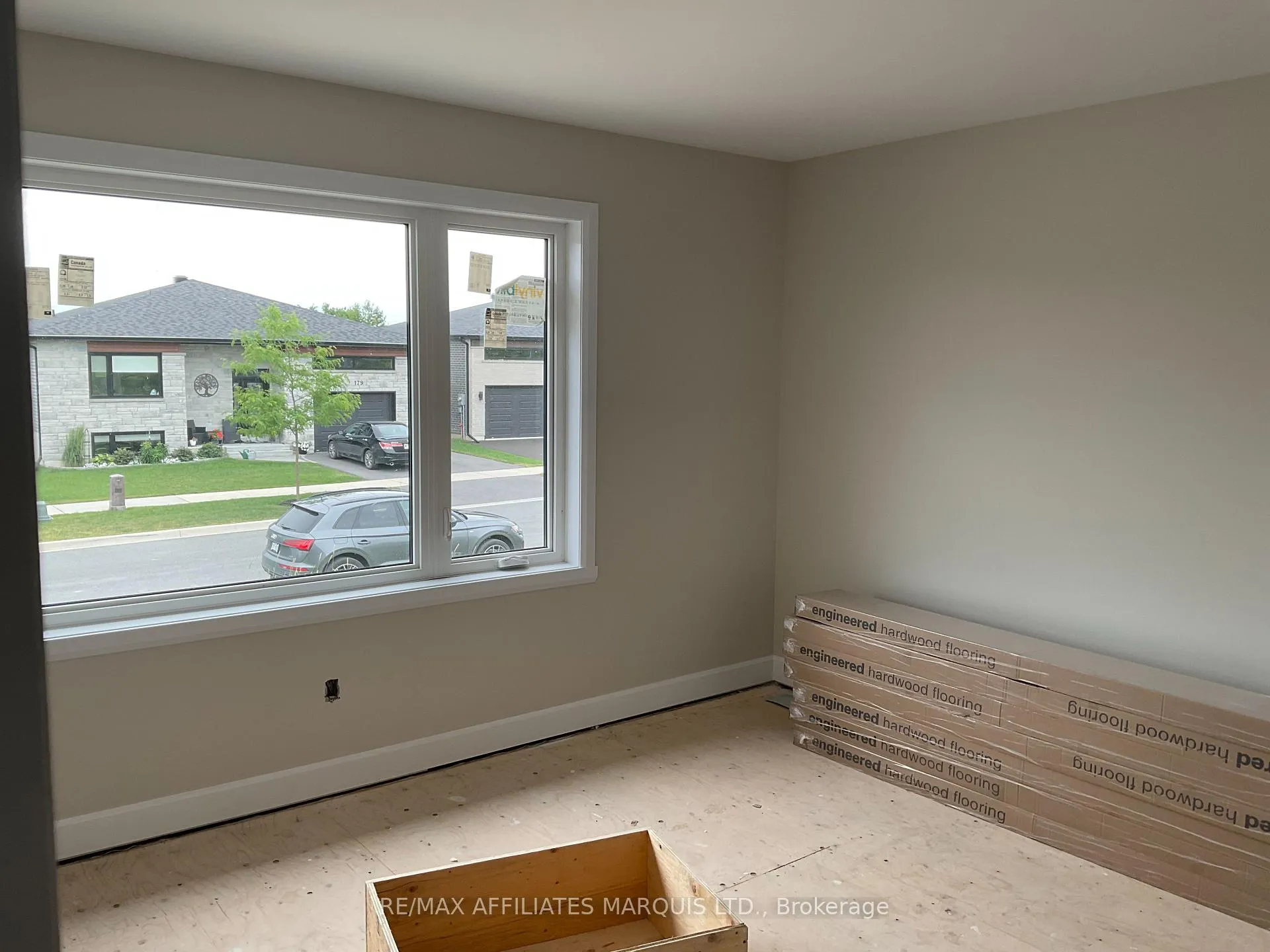 Photo 9 of 180 Emily Jade Crescent, Cornwall — HOMEH