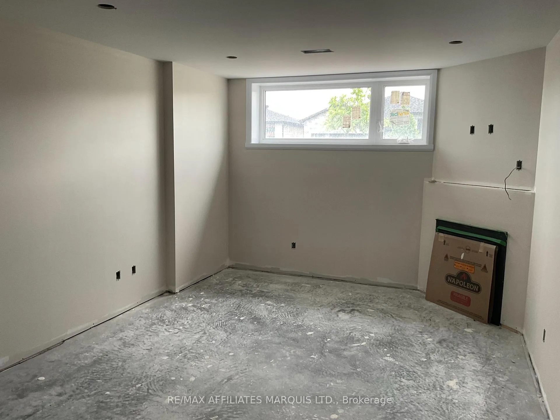 Photo 12 of 180 Emily Jade Crescent, Cornwall — HOMEH
