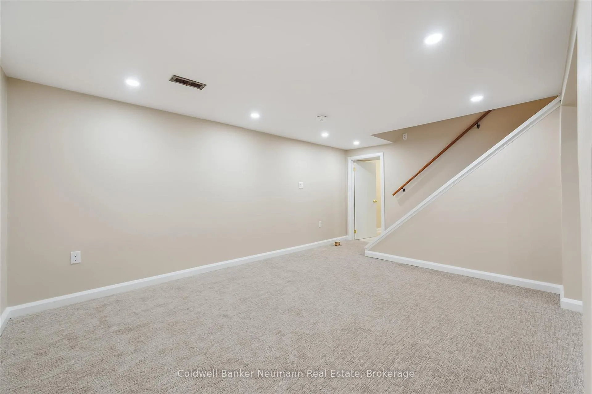 Photo 12 of 26 Elginfield Drive, Guelph, Grange Road — HOMEH