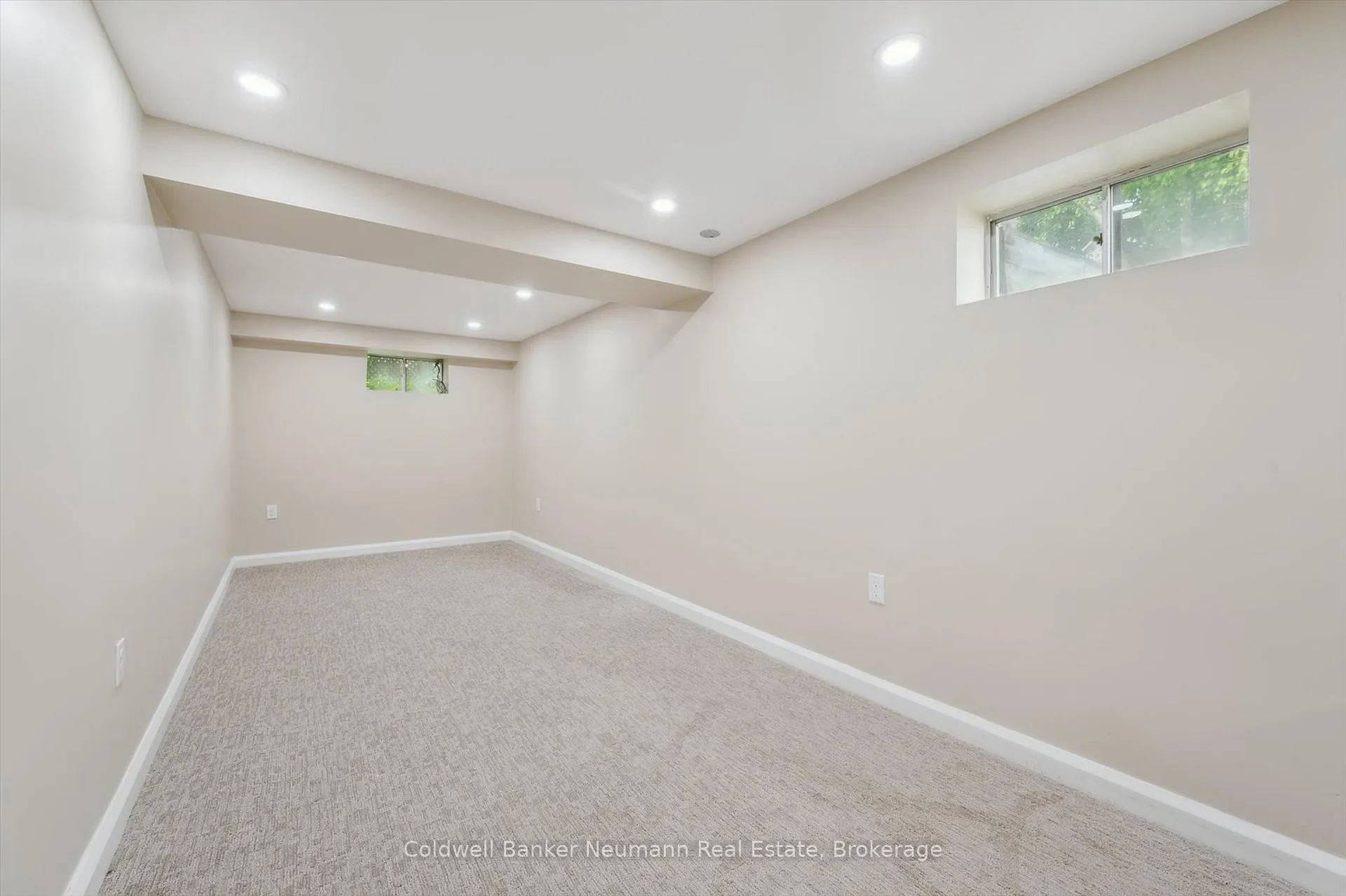 Photo 13 of 26 Elginfield Drive, Guelph, Grange Road — HOMEH