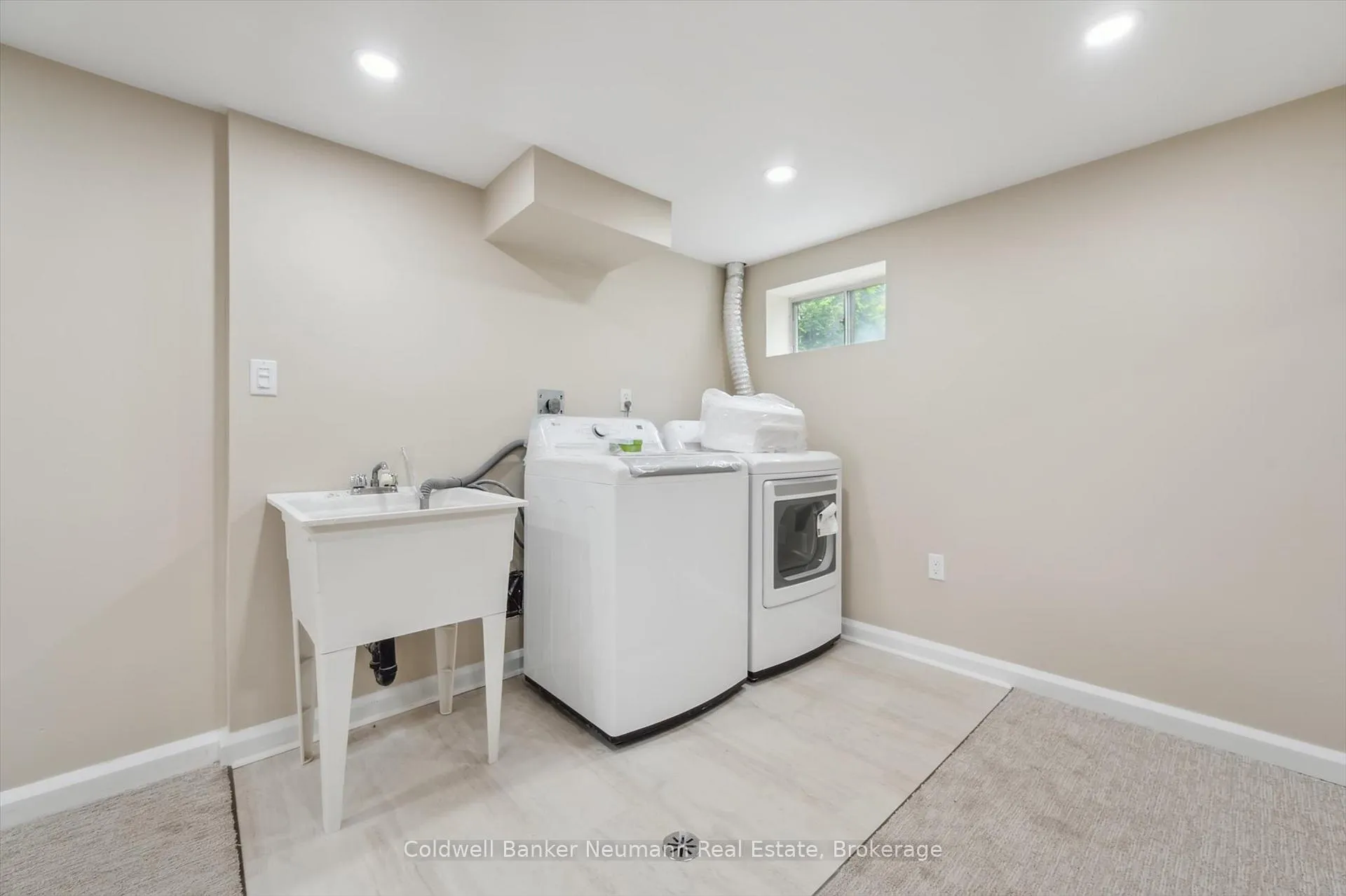 Photo 14 of 26 Elginfield Drive, Guelph, Grange Road — HOMEH