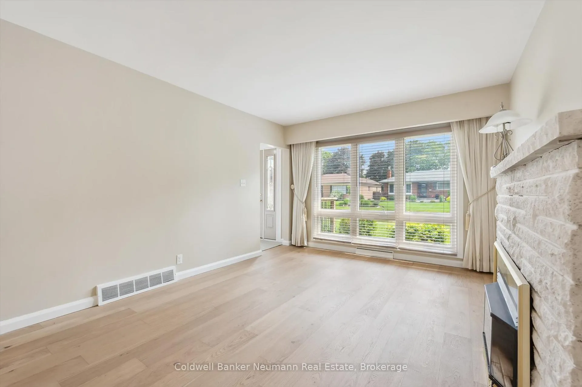 Photo 31 of 26 Elginfield Drive, Guelph, Grange Road — HOMEH