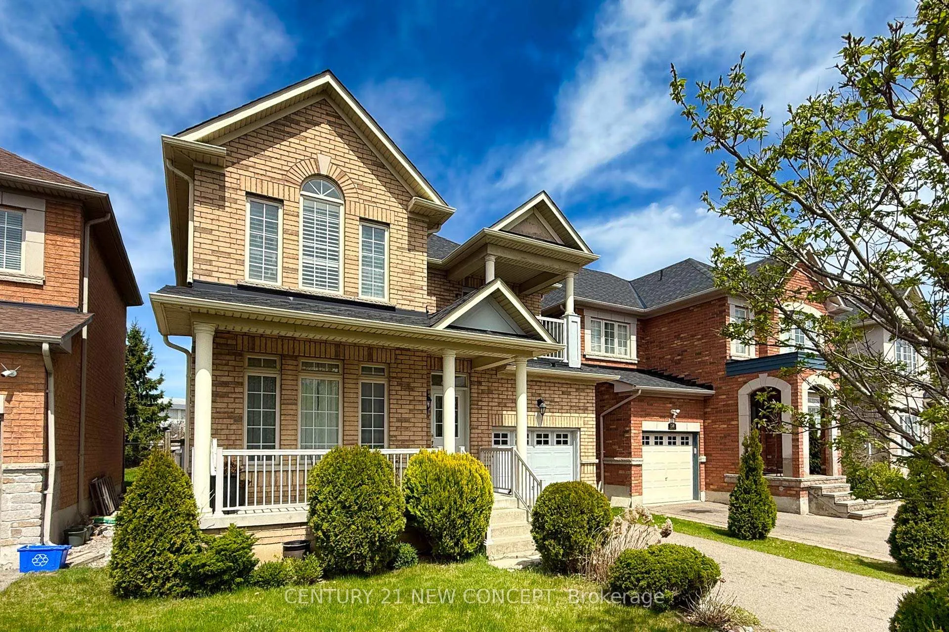Photo 2 of 154 Gauguin Avenue, Vaughan, Patterson — HOMEH
