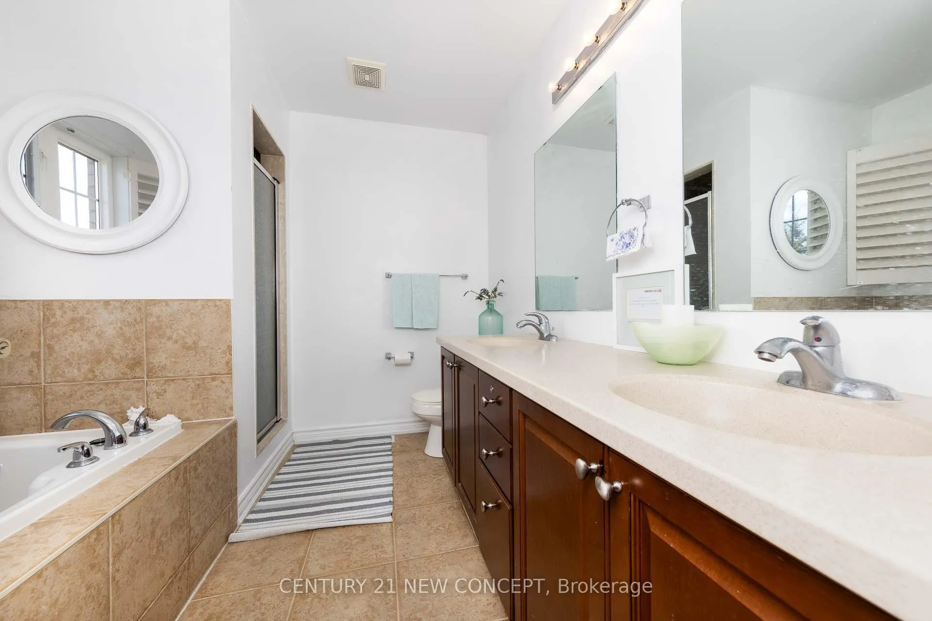 Photo 26 of 154 Gauguin Avenue, Vaughan, Patterson — HOMEH