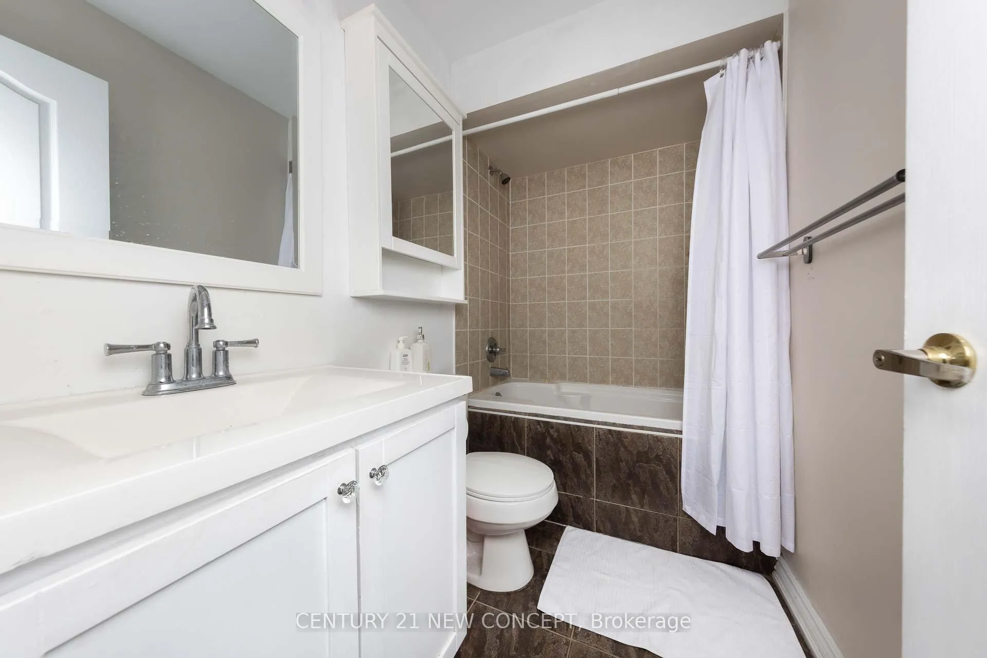 Photo 33 of 154 Gauguin Avenue, Vaughan, Patterson — HOMEH