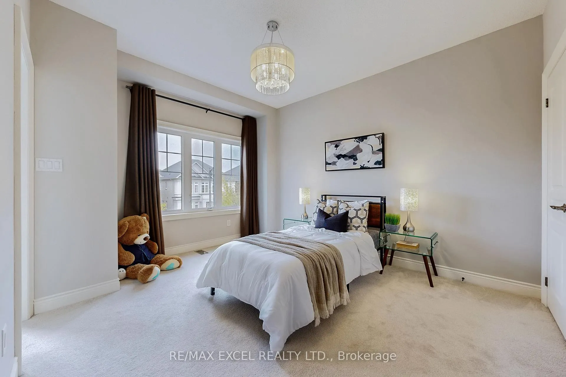 Photo 43 of 160 Roy Harper Avenue, Aurora, Rural Aurora — HOMEH