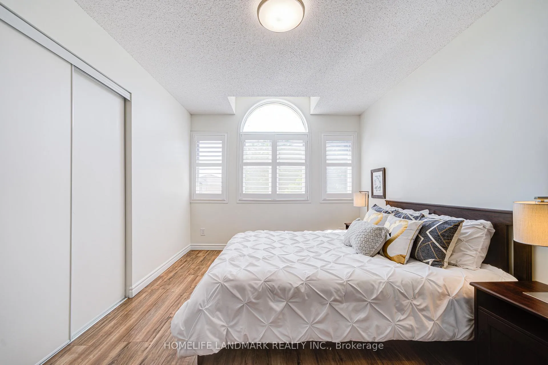 Photo 24 of 1925 Pine Grove Avenue, Pickering, Highbush — HOMEH