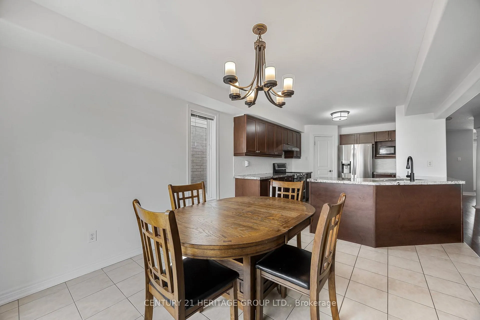 Photo 15 of 31 Knight Street, New Tecumseth, Alliston — HOMEH
