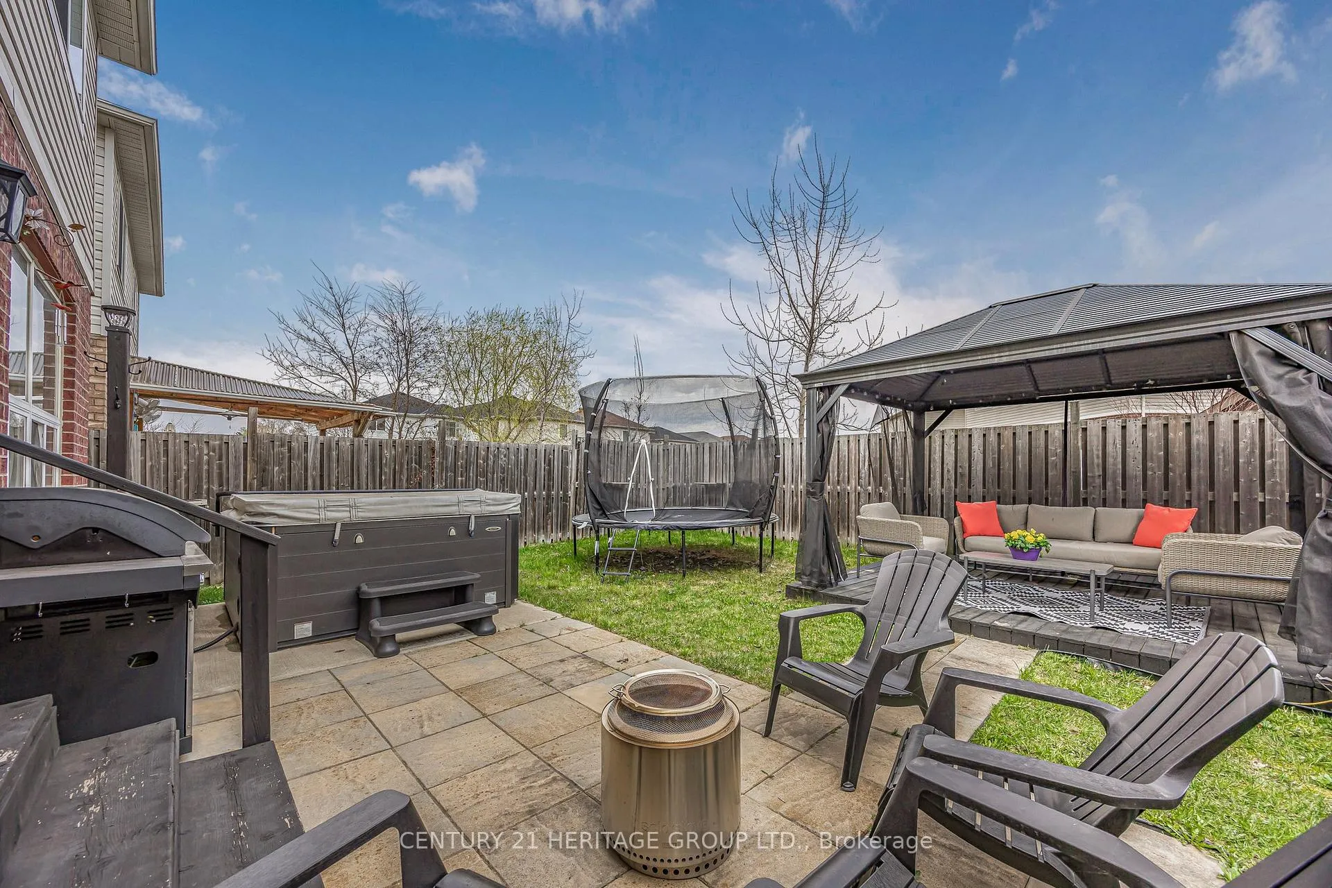 Photo 36 of 31 Knight Street, New Tecumseth, Alliston — HOMEH