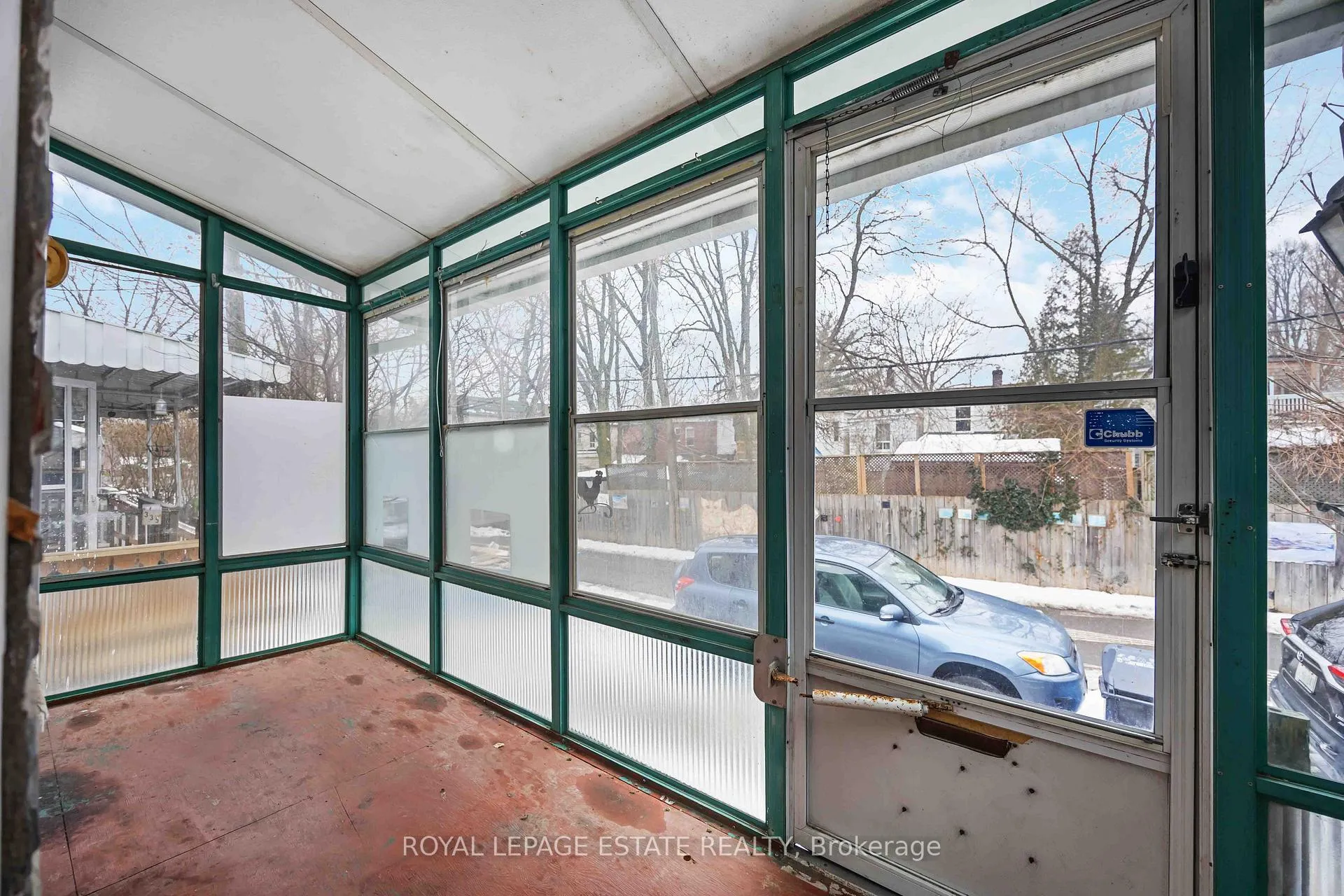 Photo 5 of 337 Craven Road, Toronto, Greenwood-Coxwell — HOMEH