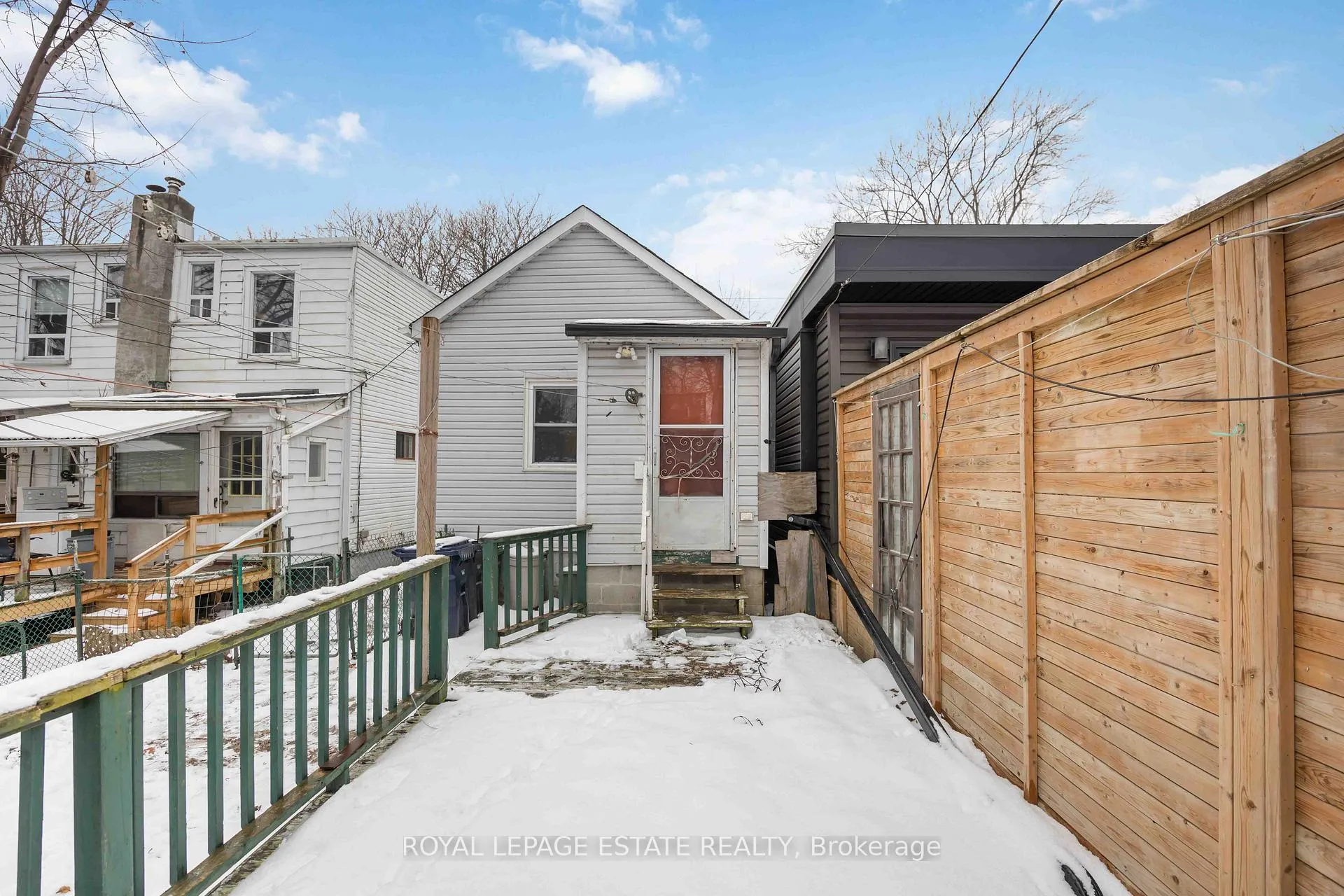 Photo 37 of 337 Craven Road, Toronto, Greenwood-Coxwell — HOMEH