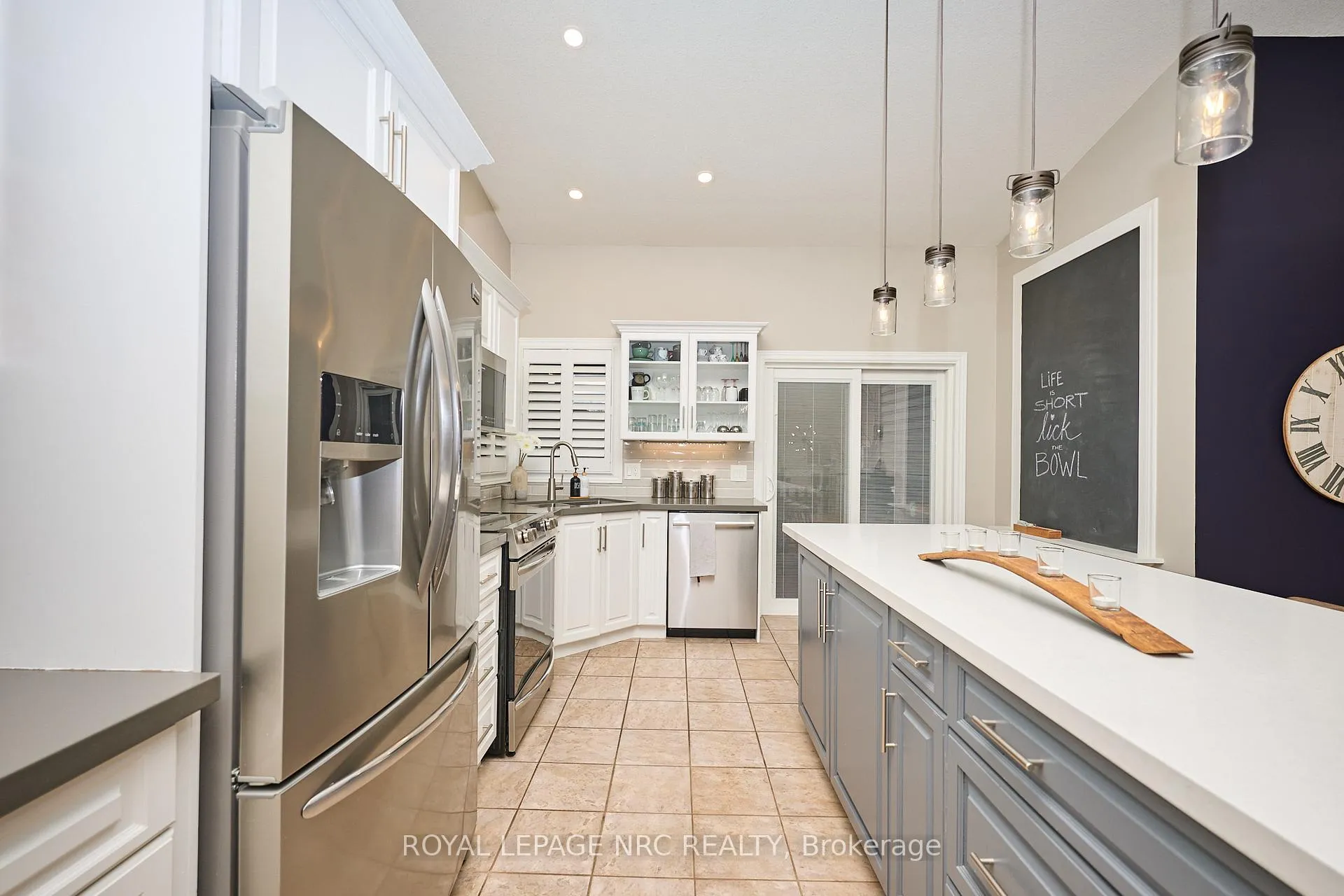 Photo 9 of 4474 Francesco Avenue, Niagara Falls, Ascot — HOMEH