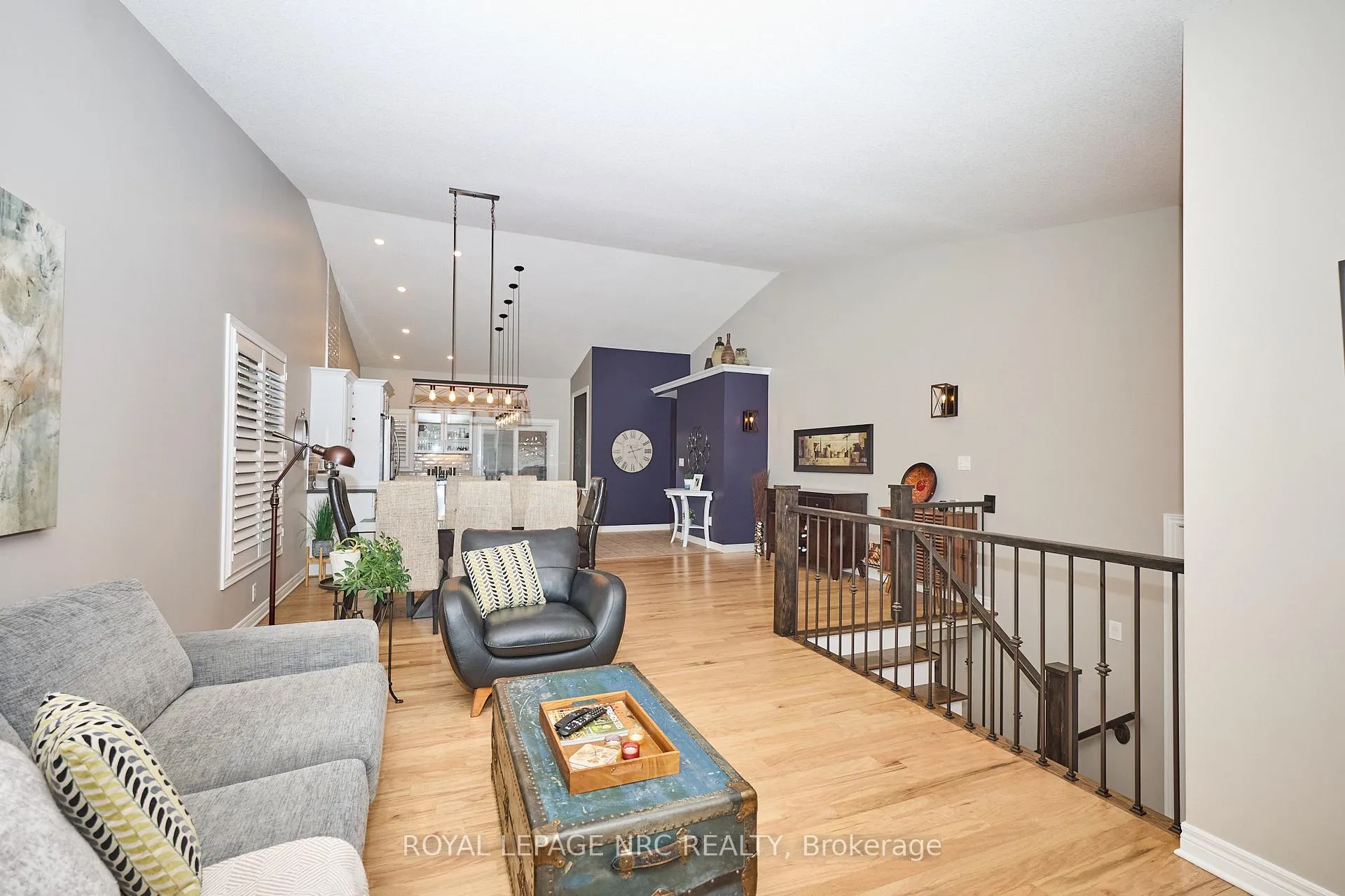 Photo 14 of 4474 Francesco Avenue, Niagara Falls, Ascot — HOMEH