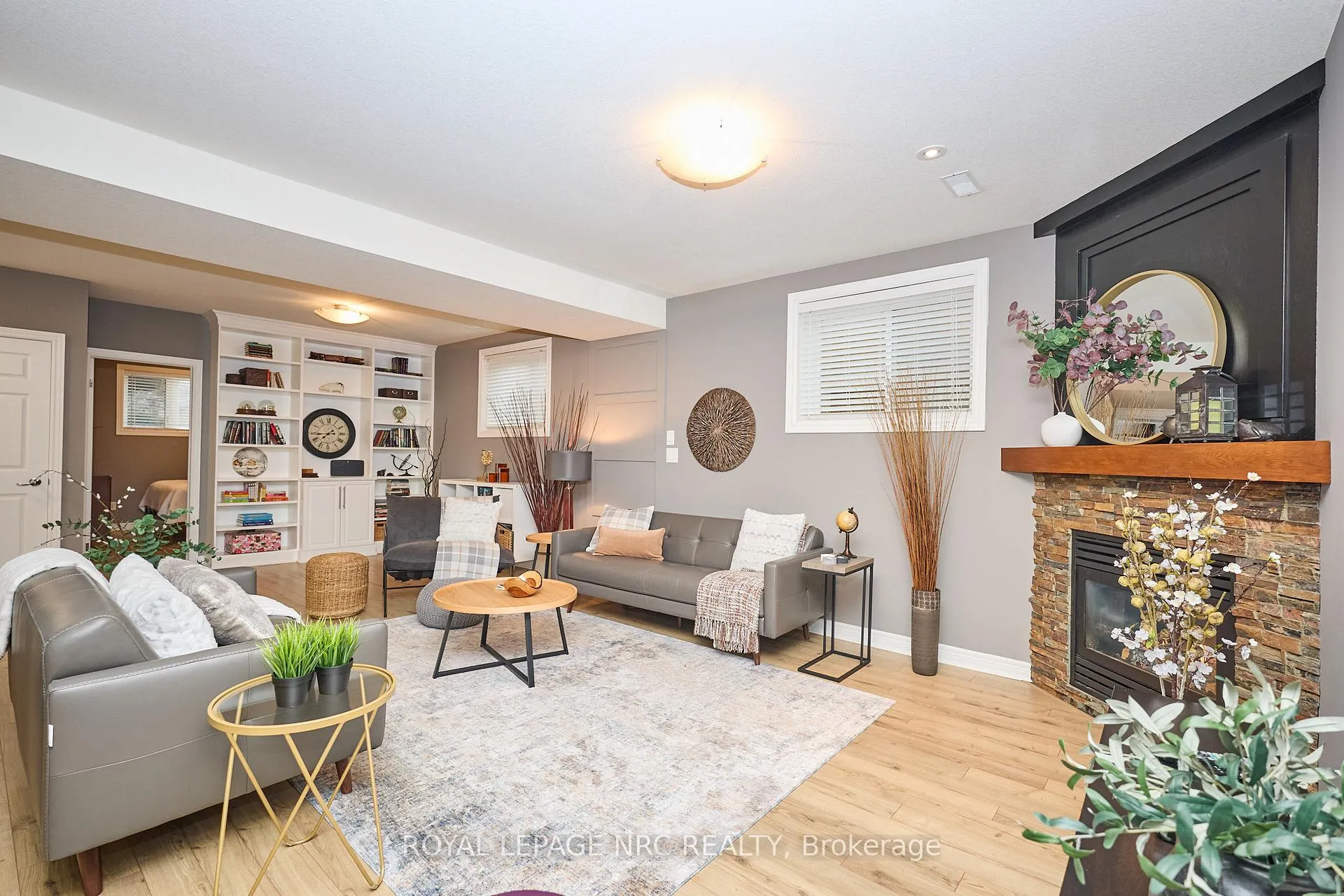 Photo 37 of 4474 Francesco Avenue, Niagara Falls, Ascot — HOMEH