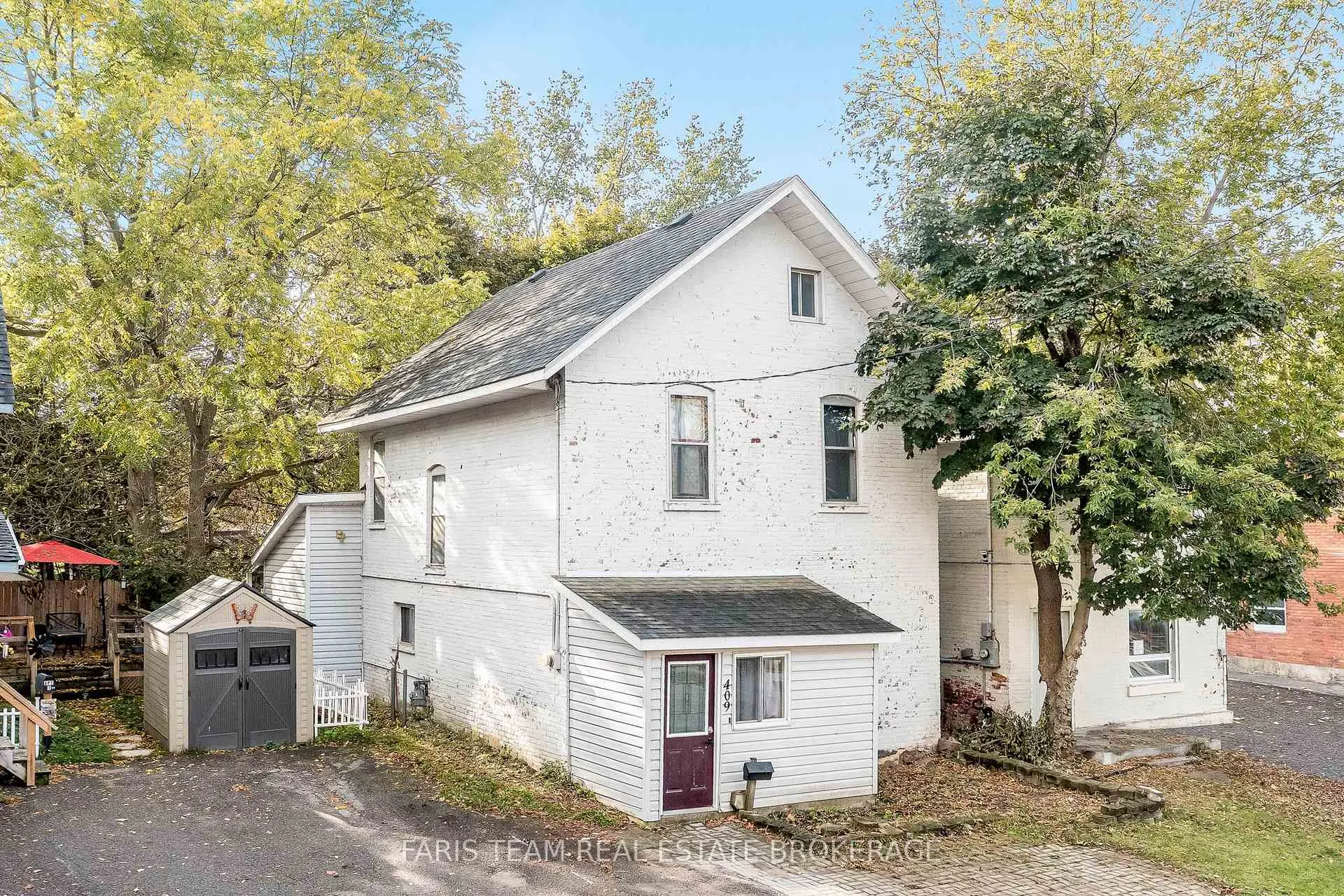 Photo 3 of 409 Dominion Avenue, Midland — HOMEH