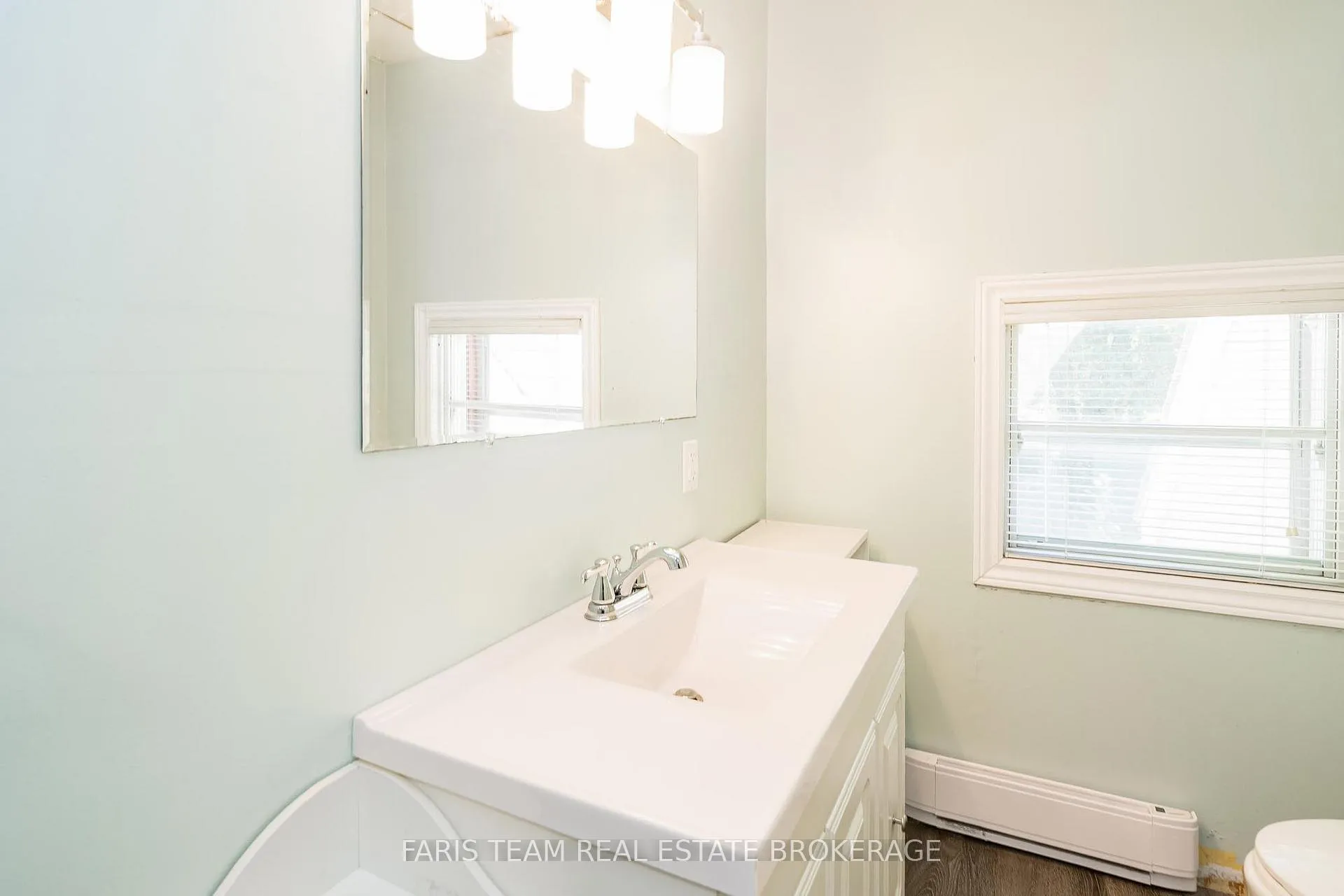 Photo 24 of 409 Dominion Avenue, Midland — HOMEH