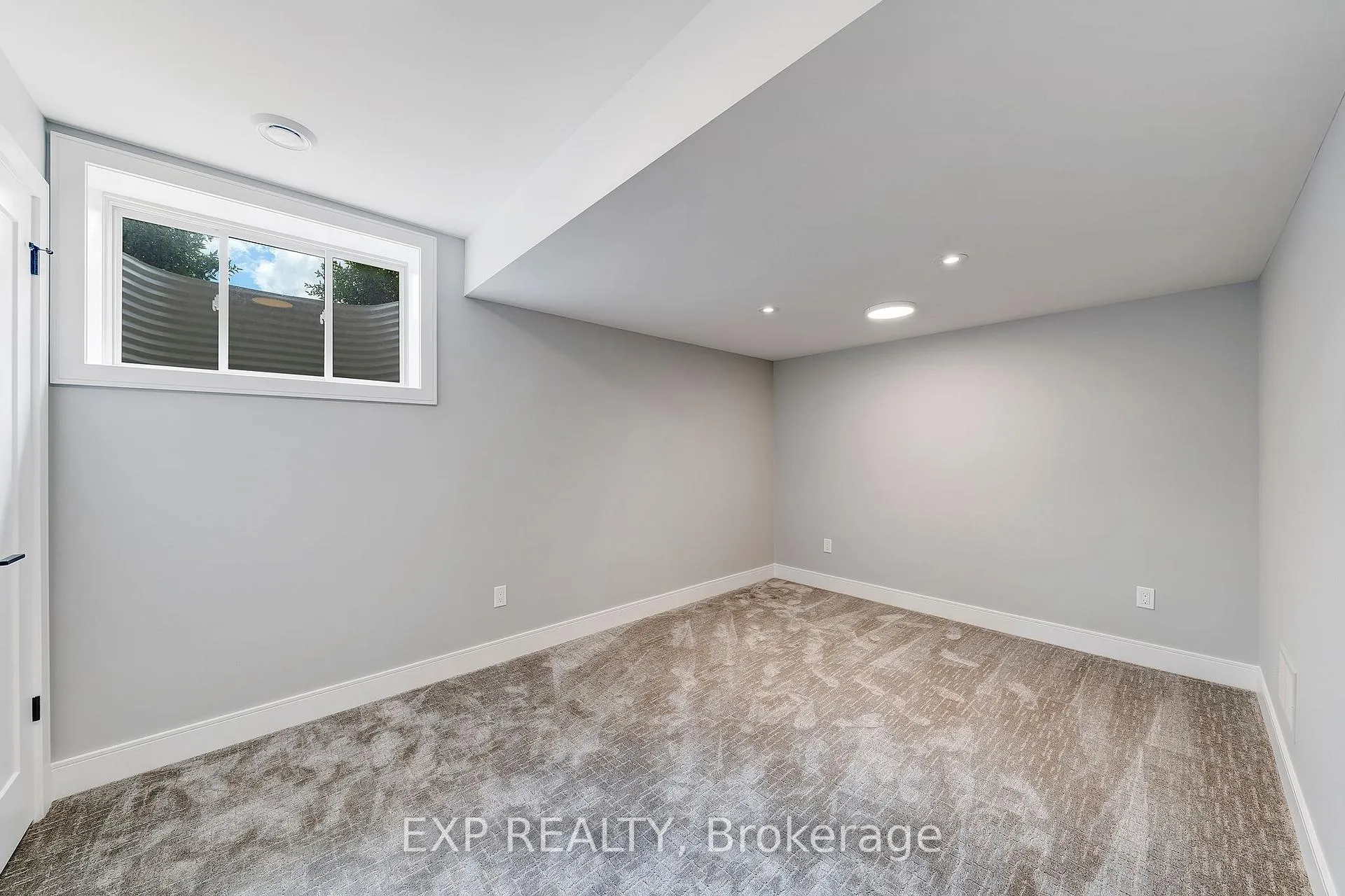 Photo 75 of Unit G, 304 Perth Trail, Welland, Hwy 406/Welland — HOMEH