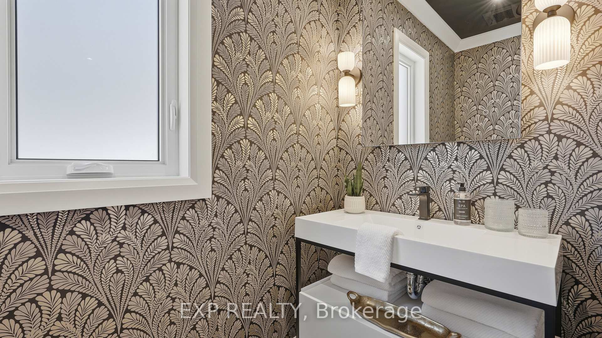 Photo 25 of Unit G, 304 Perth Trail, Welland, Hwy 406/Welland — HOMEH