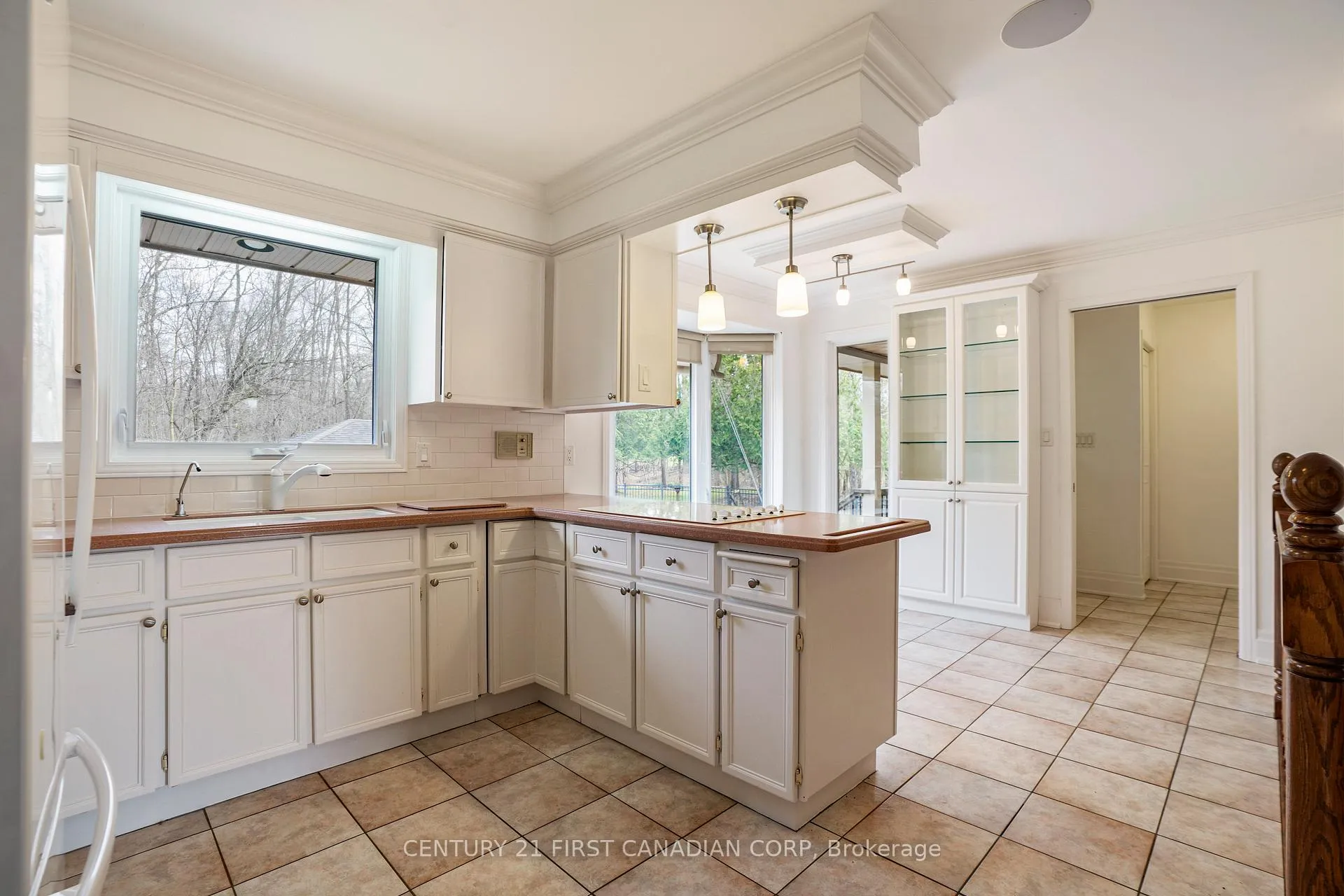 Photo 13 of 9565 Oxbow Drive, Middlesex Centre, Rural Middlesex Centre — HOMEH