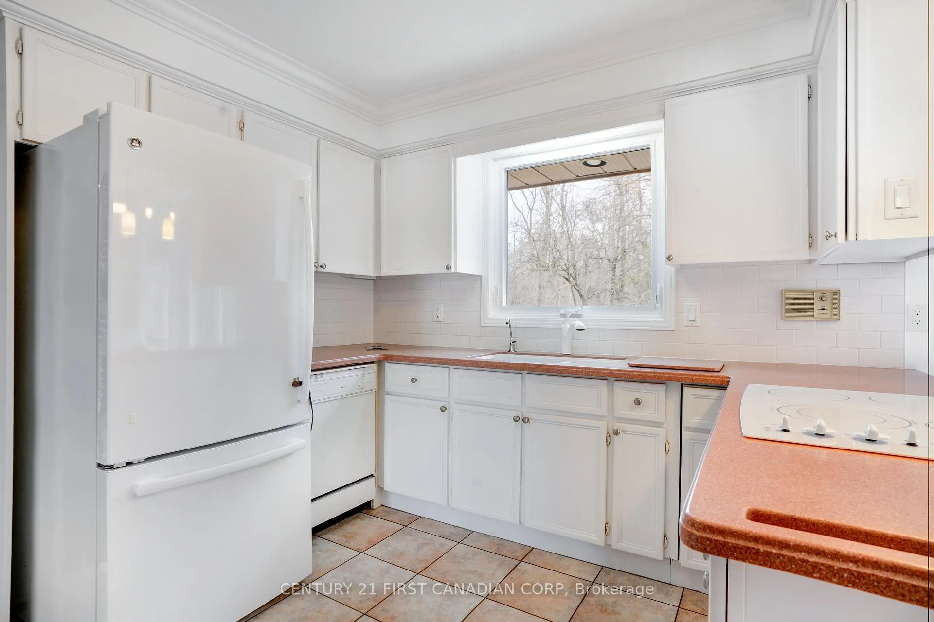 Photo 14 of 9565 Oxbow Drive, Middlesex Centre, Rural Middlesex Centre — HOMEH