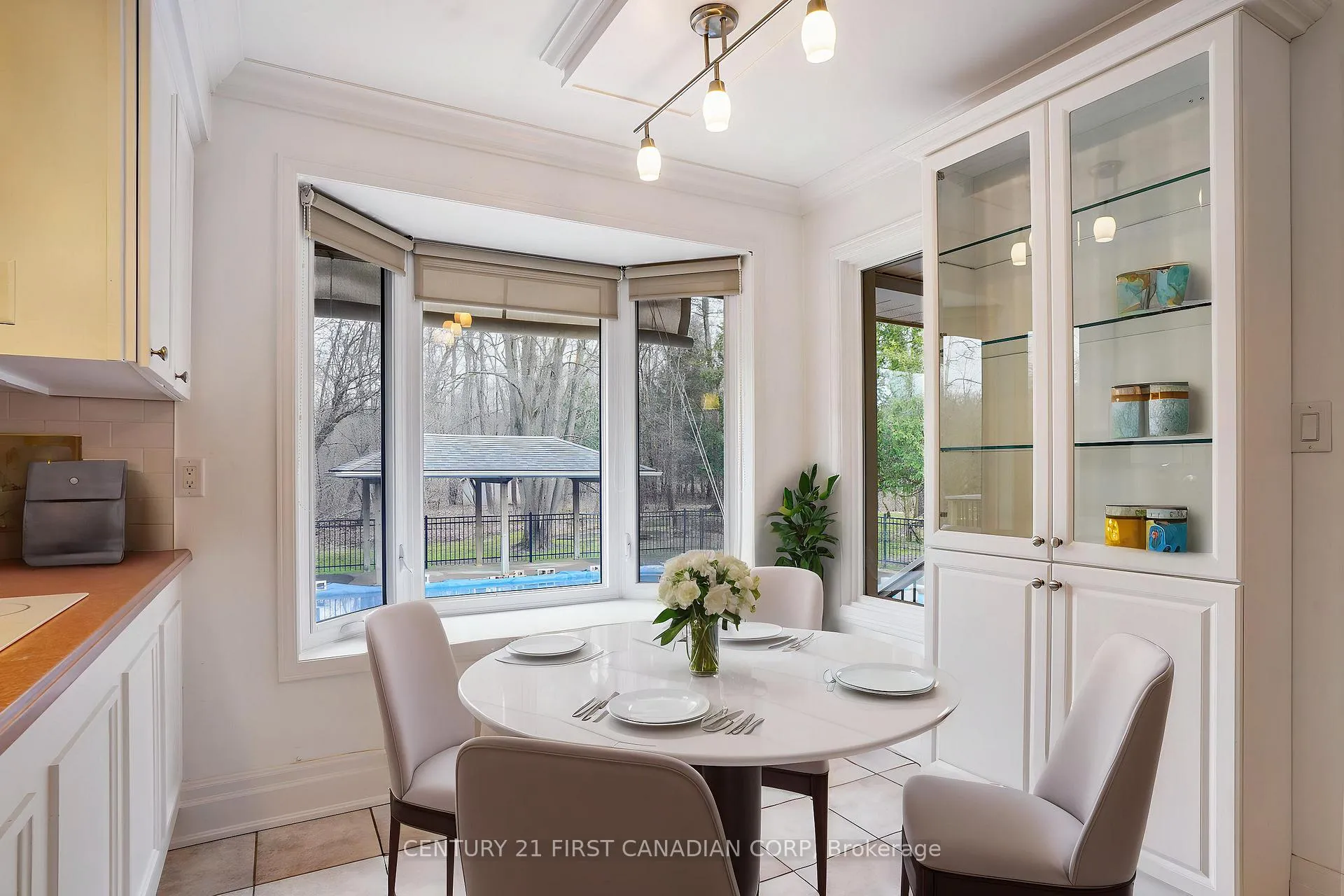 Photo 17 of 9565 Oxbow Drive, Middlesex Centre, Rural Middlesex Centre — HOMEH