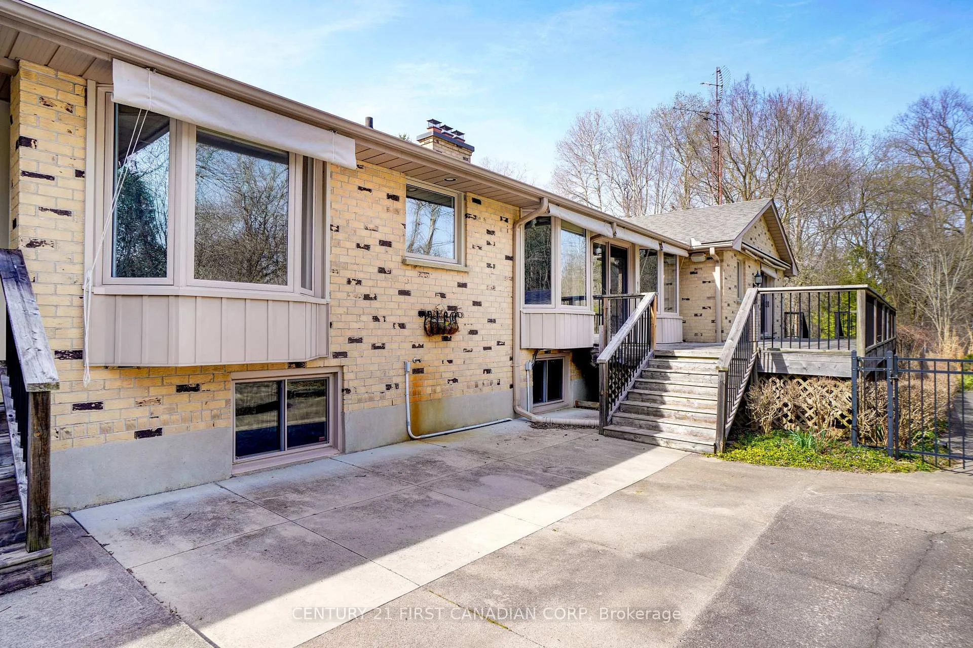 Photo 36 of 9565 Oxbow Drive, Middlesex Centre, Rural Middlesex Centre — HOMEH