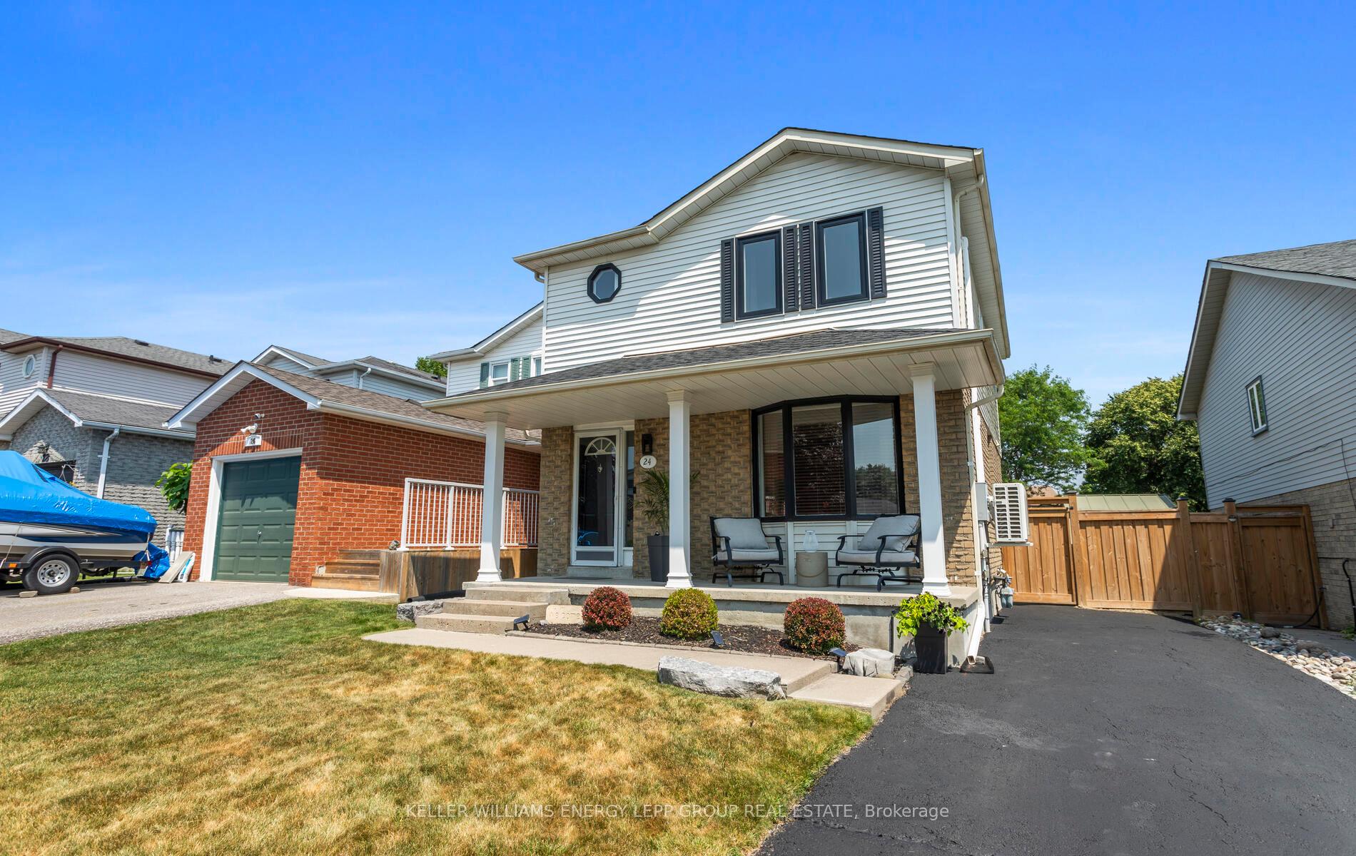 Photo 8 of 24 Kingsview Court, Clarington, Courtice — HOMEH