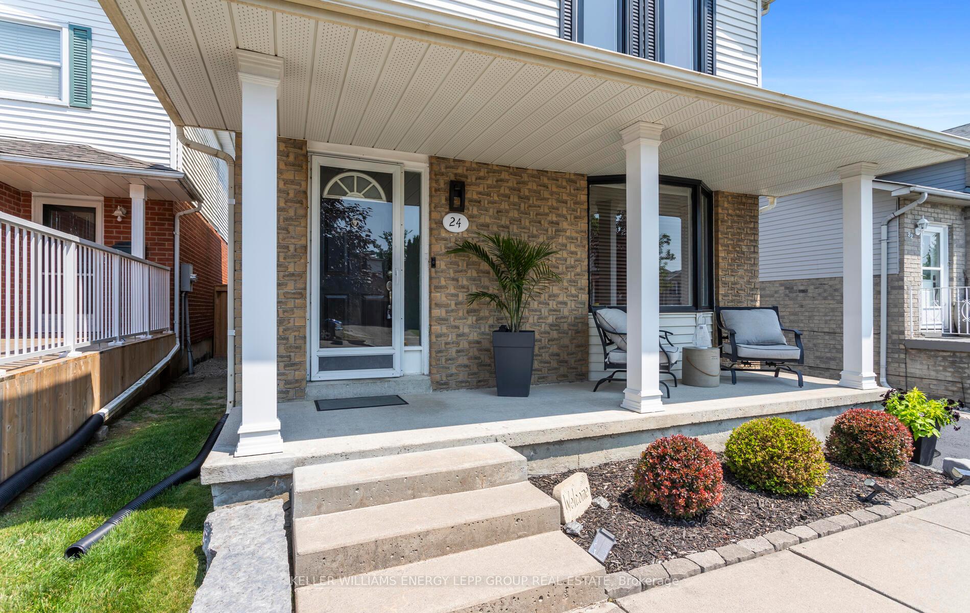 Photo 9 of 24 Kingsview Court, Clarington, Courtice — HOMEH
