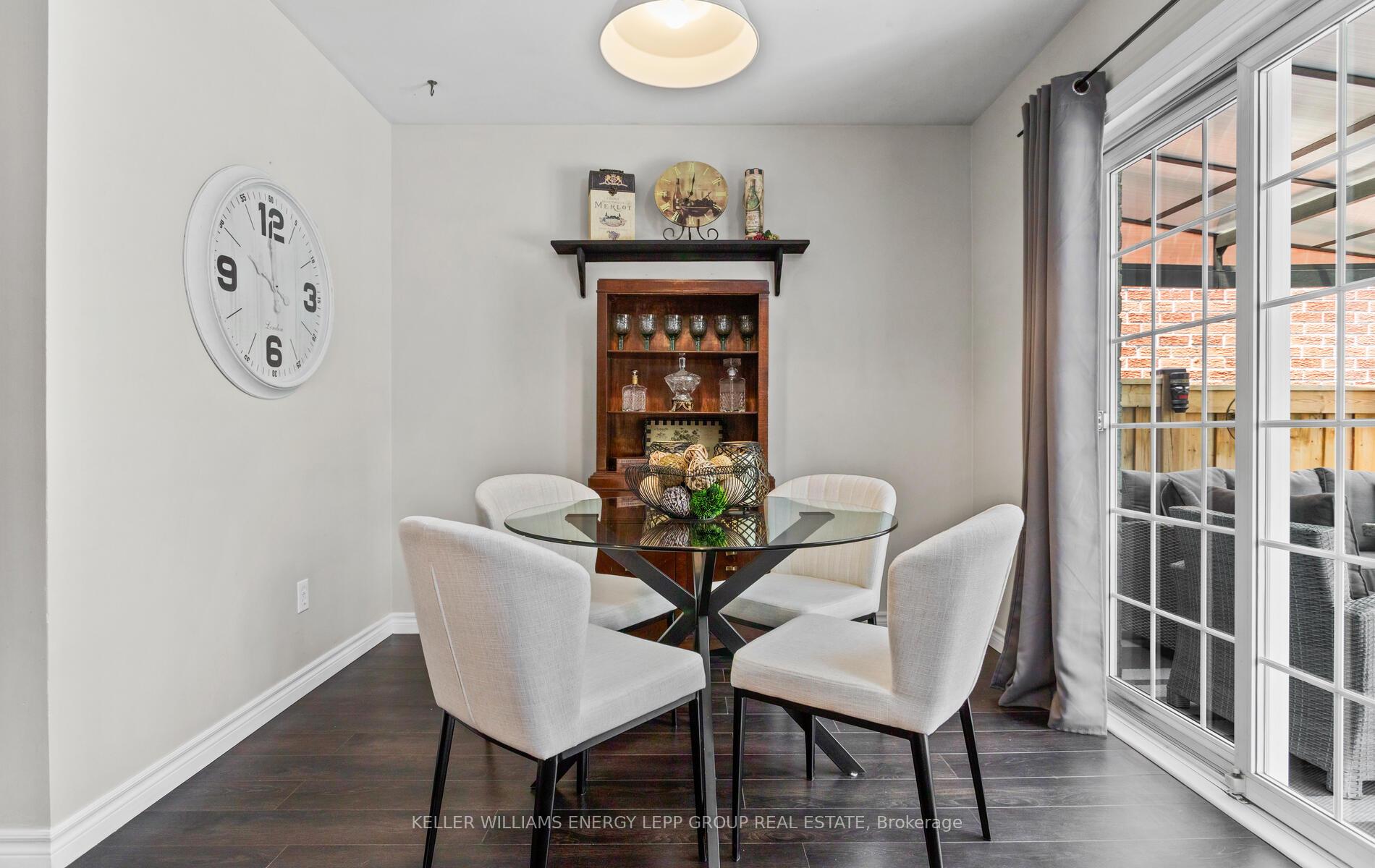 Photo 17 of 24 Kingsview Court, Clarington, Courtice — HOMEH