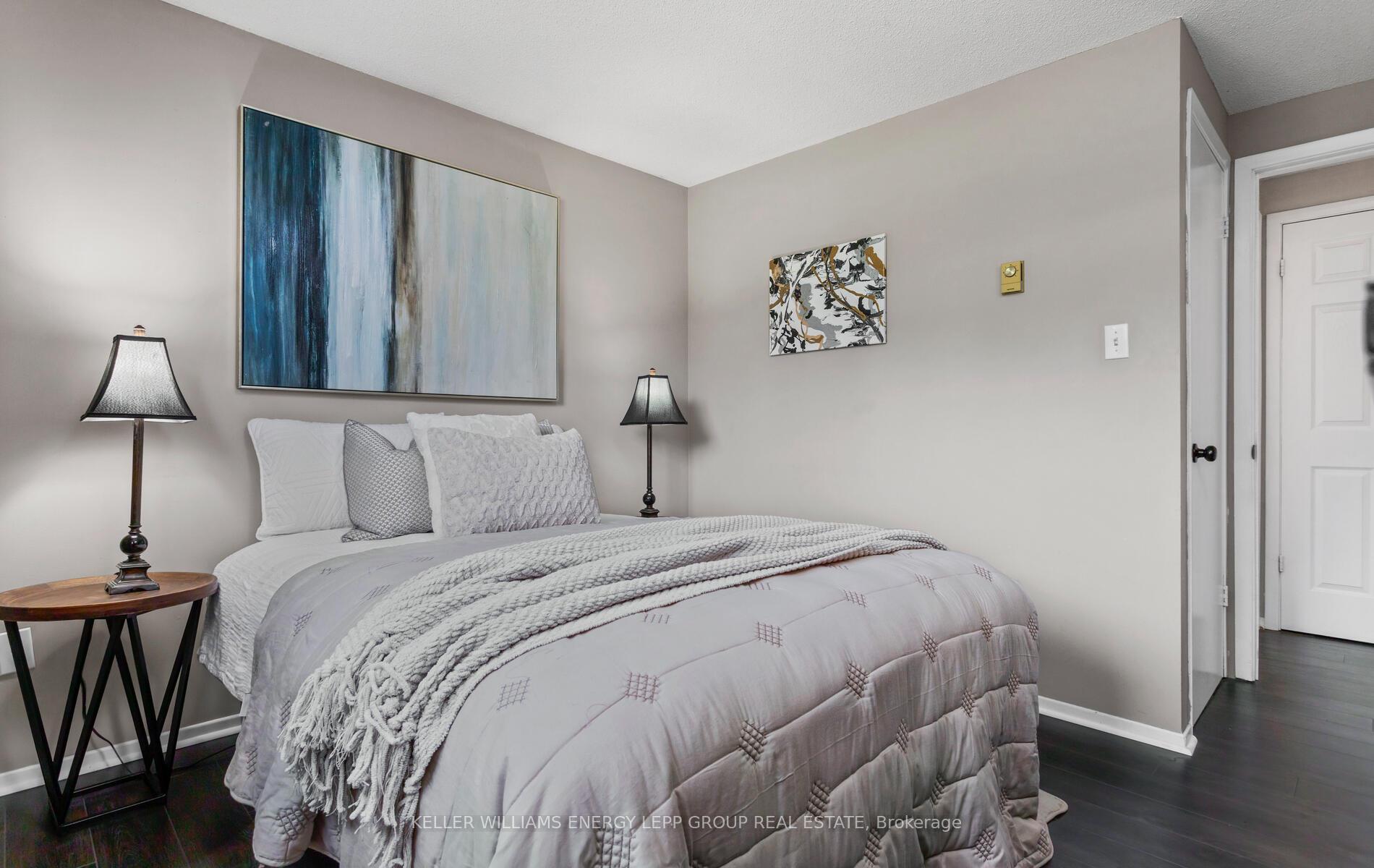 Photo 27 of 24 Kingsview Court, Clarington, Courtice — HOMEH