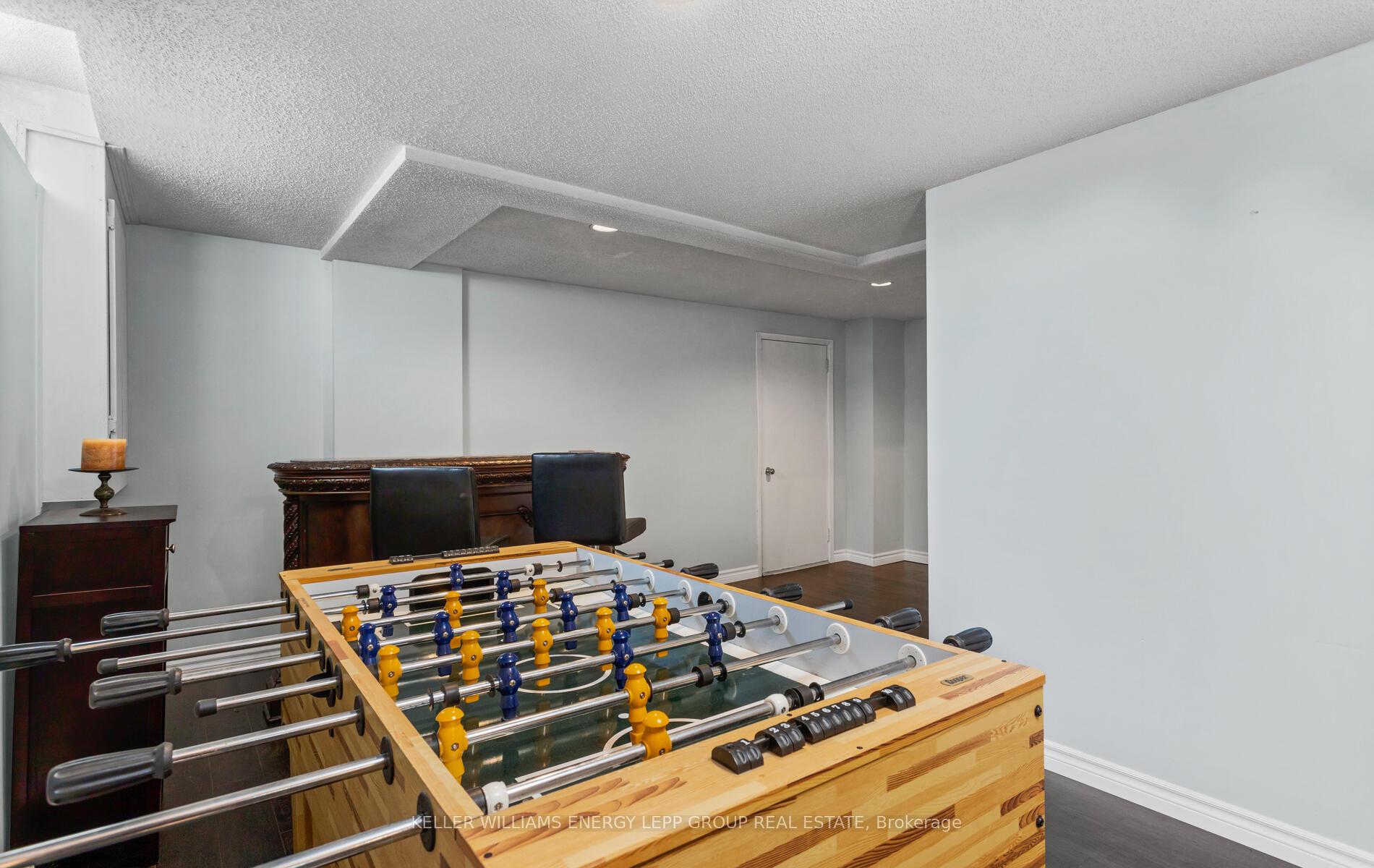 Photo 32 of 24 Kingsview Court, Clarington, Courtice — HOMEH