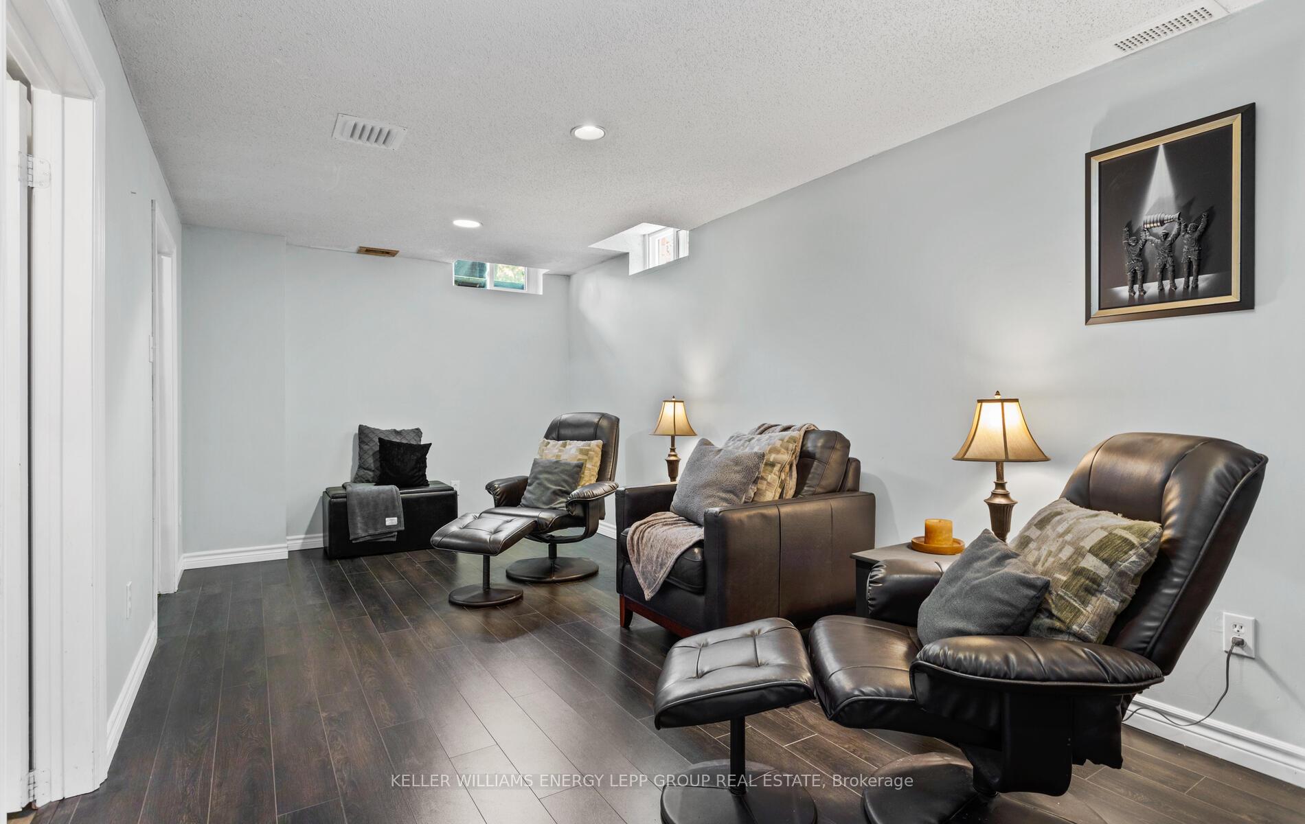 Photo 33 of 24 Kingsview Court, Clarington, Courtice — HOMEH