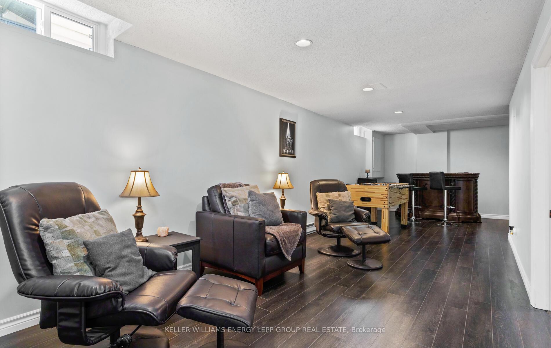 Photo 34 of 24 Kingsview Court, Clarington, Courtice — HOMEH
