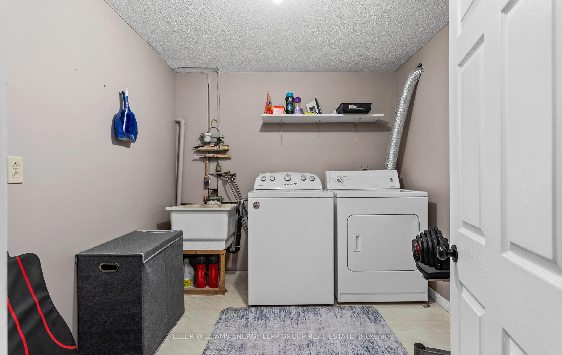 Photo 35 of 24 Kingsview Court, Clarington, Courtice — HOMEH