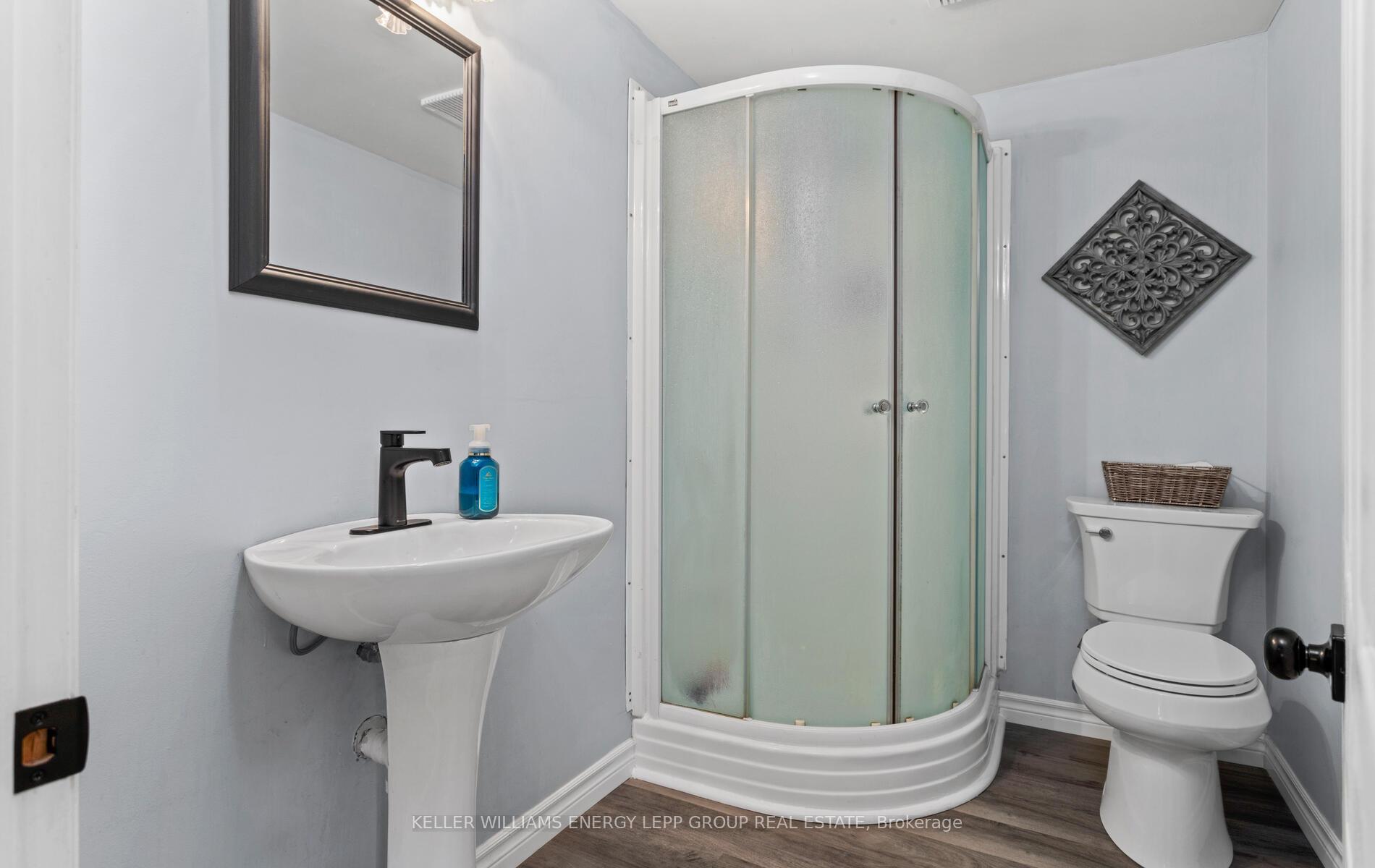 Photo 36 of 24 Kingsview Court, Clarington, Courtice — HOMEH
