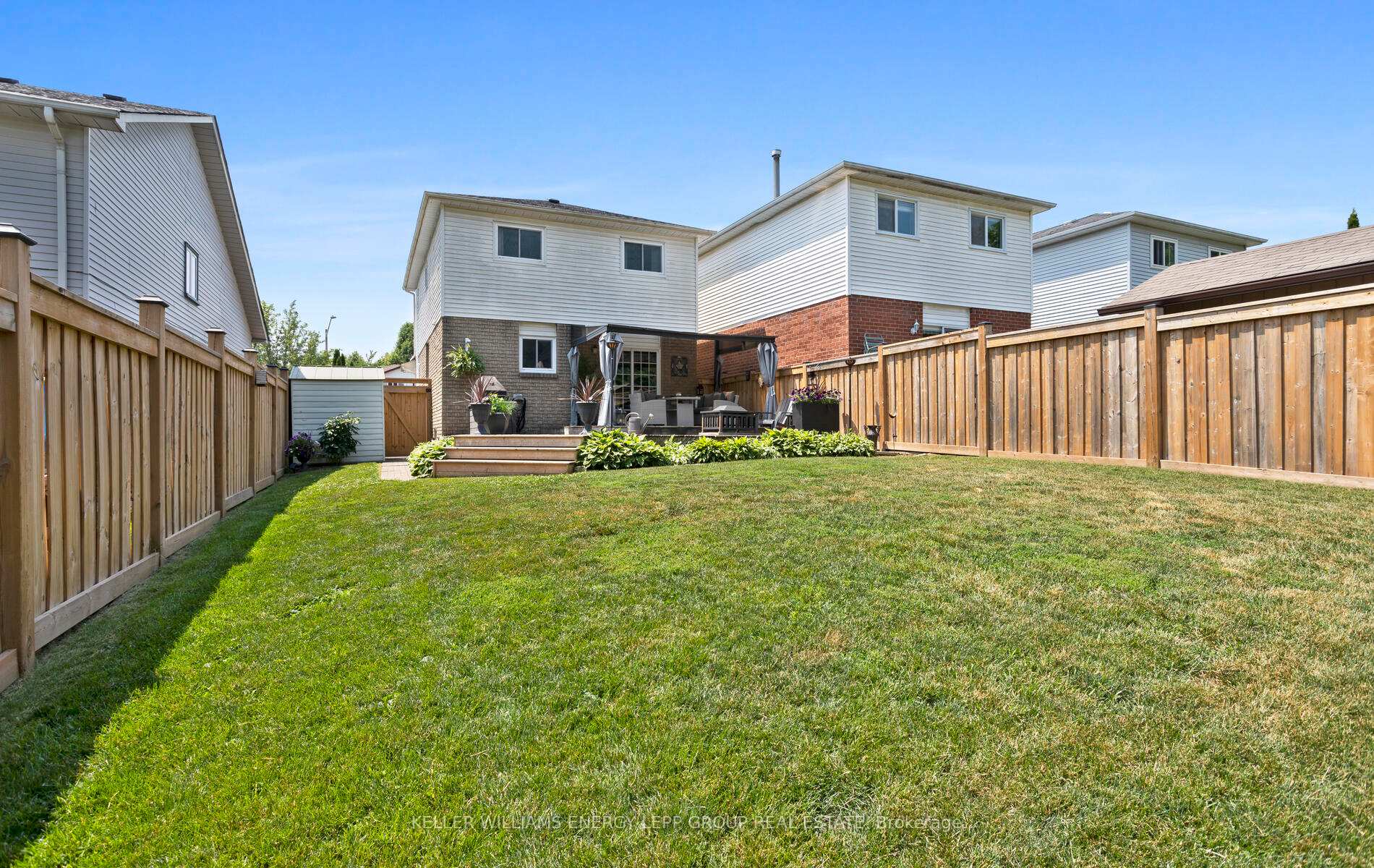 Photo 38 of 24 Kingsview Court, Clarington, Courtice — HOMEH