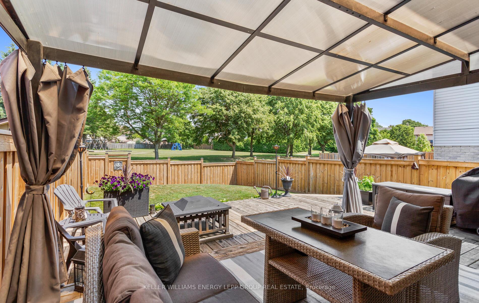 Photo 42 of 24 Kingsview Court, Clarington, Courtice — HOMEH