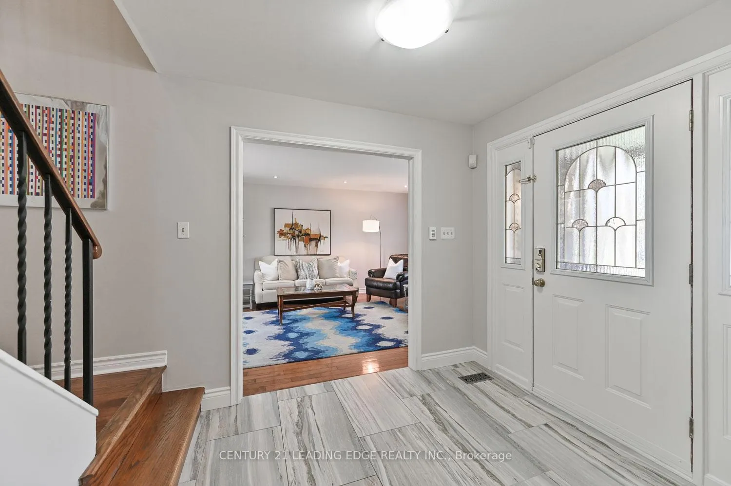 Photo 5 of 75 Emmeloord Crescent, Markham, Unionville — HOMEH
