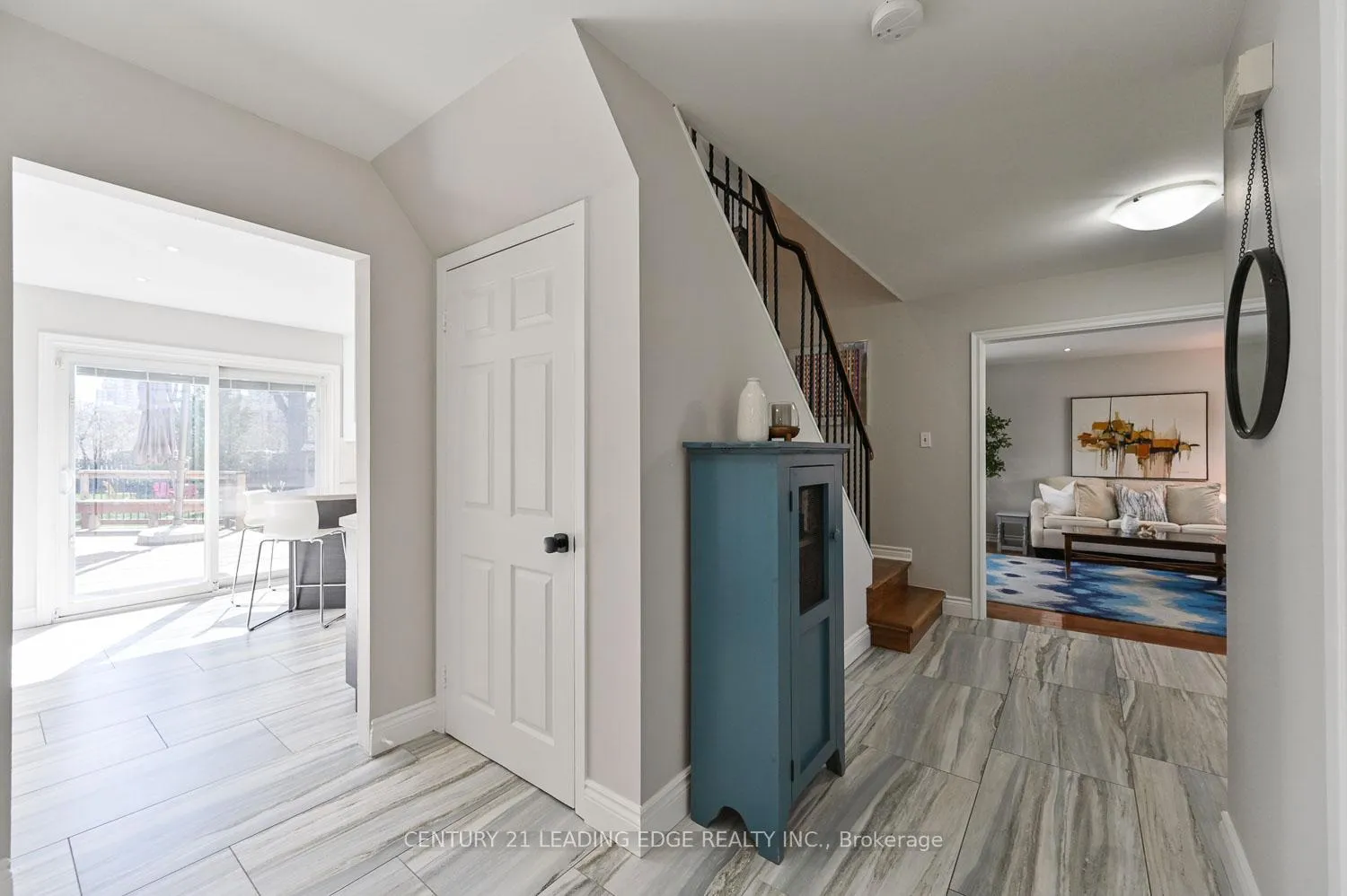 Photo 8 of 75 Emmeloord Crescent, Markham, Unionville — HOMEH