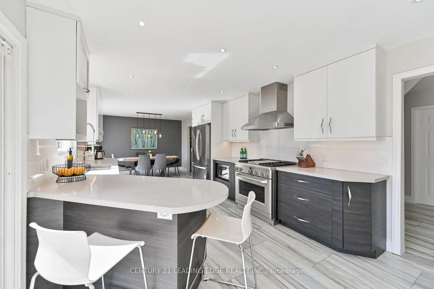 Photo 15 of 75 Emmeloord Crescent, Markham, Unionville — HOMEH